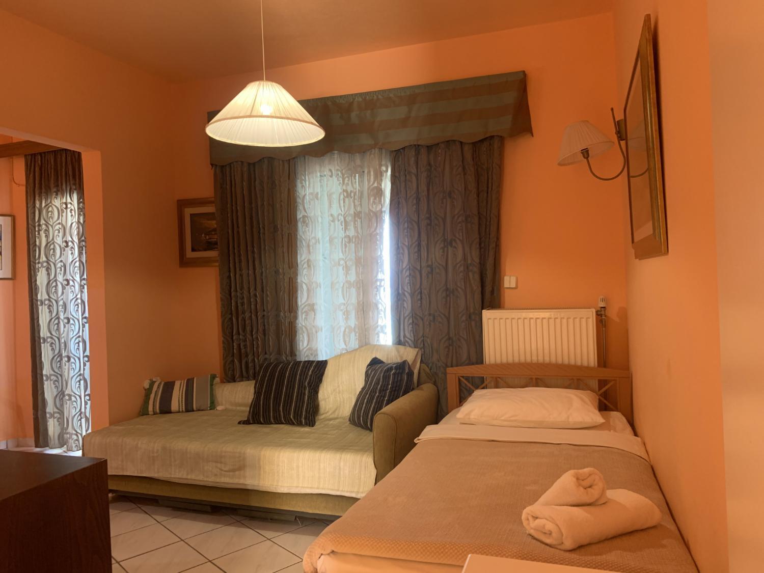 Deluxe Suite with Sea View photo 2
