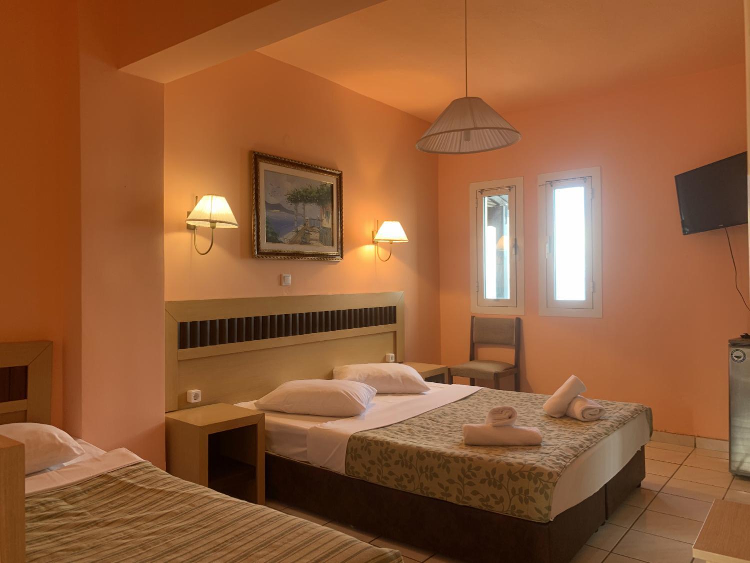 Deluxe Triple Room with Sea View photo 2