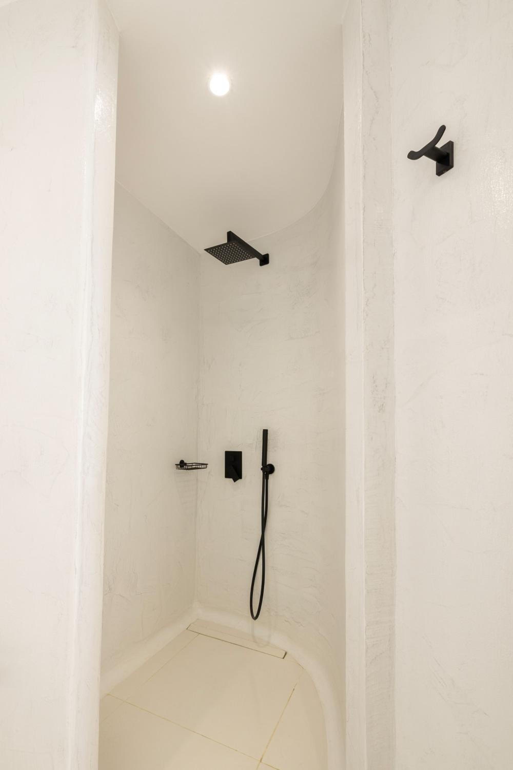 Senior  Suite with Jacuzzi photo 2