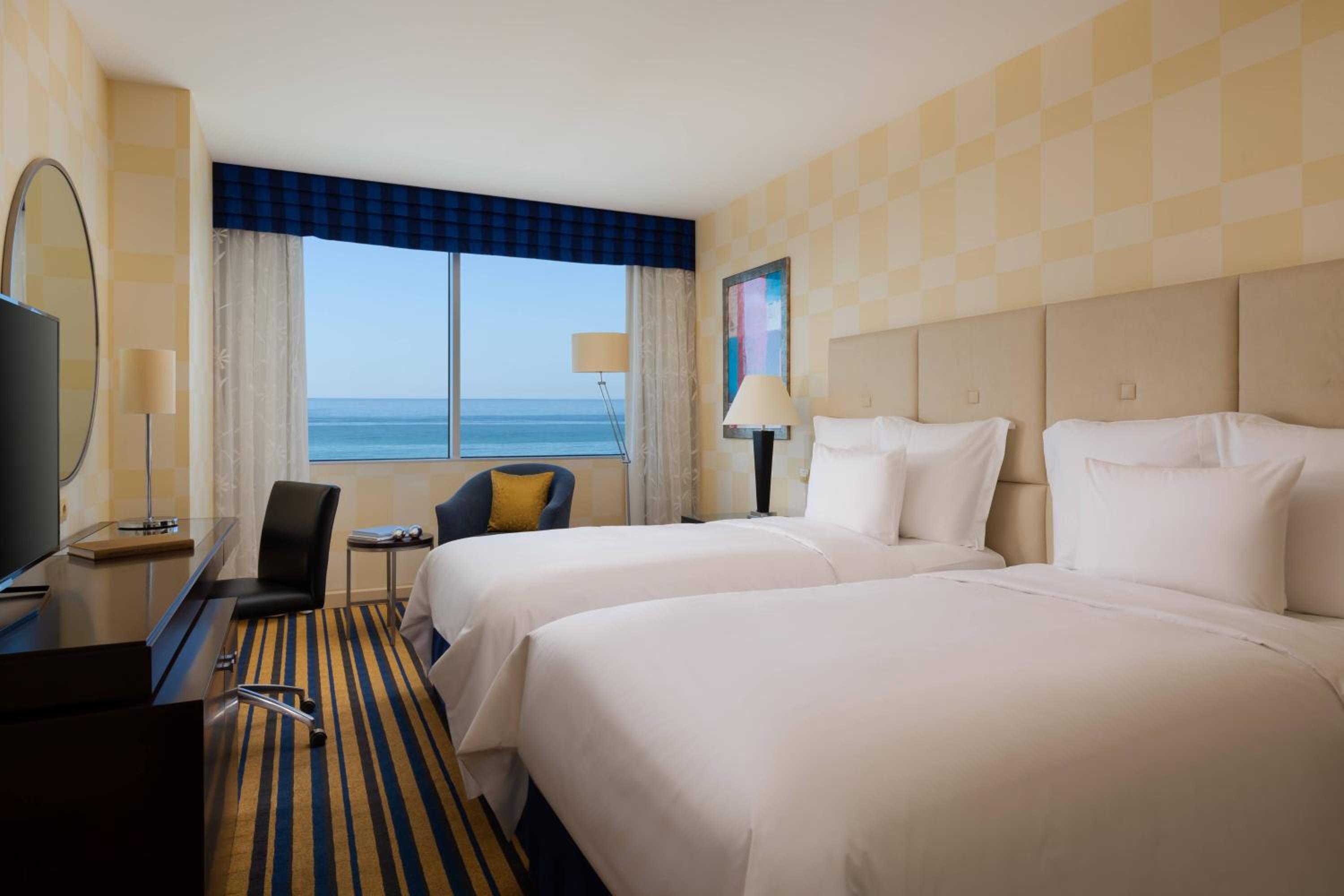 Deluxe Twin Room - Photo 1