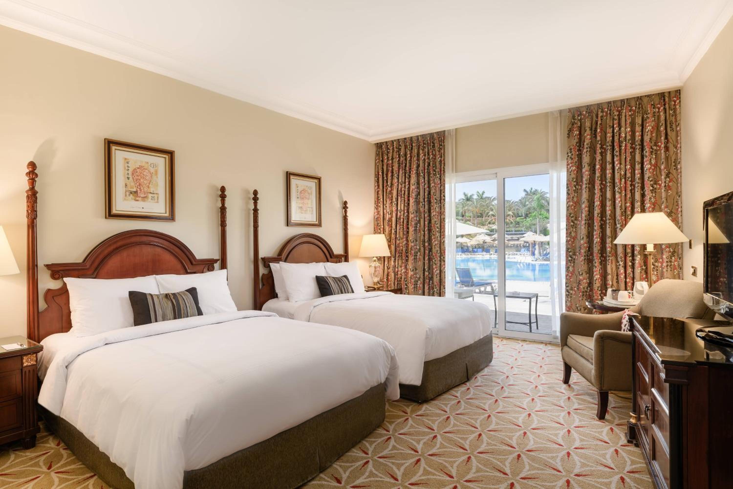Pool Side Double Deluxe Room, Pool Access, 2 beds