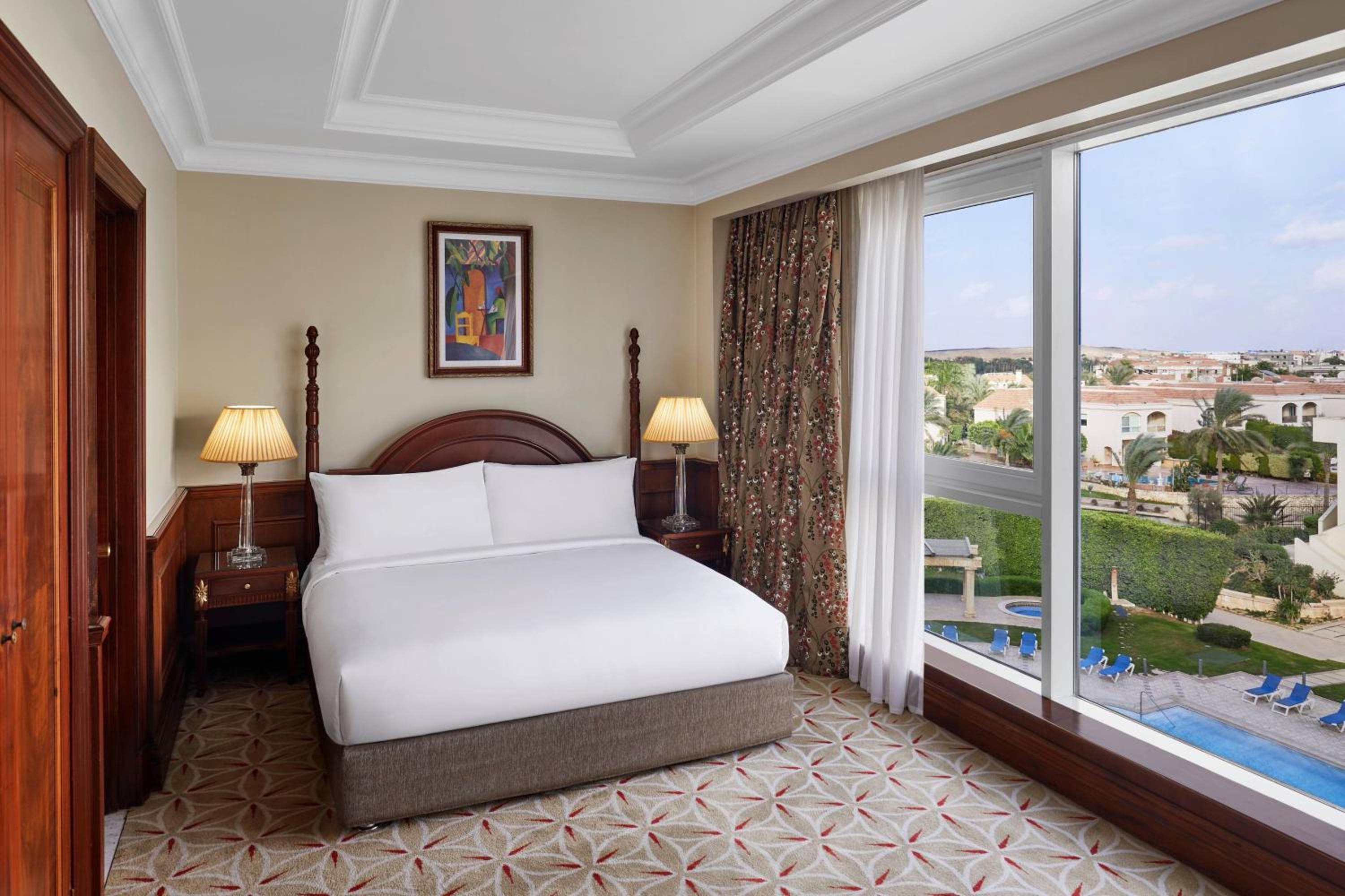 Junior Suite, Executive Lounge Access, 1 King bed