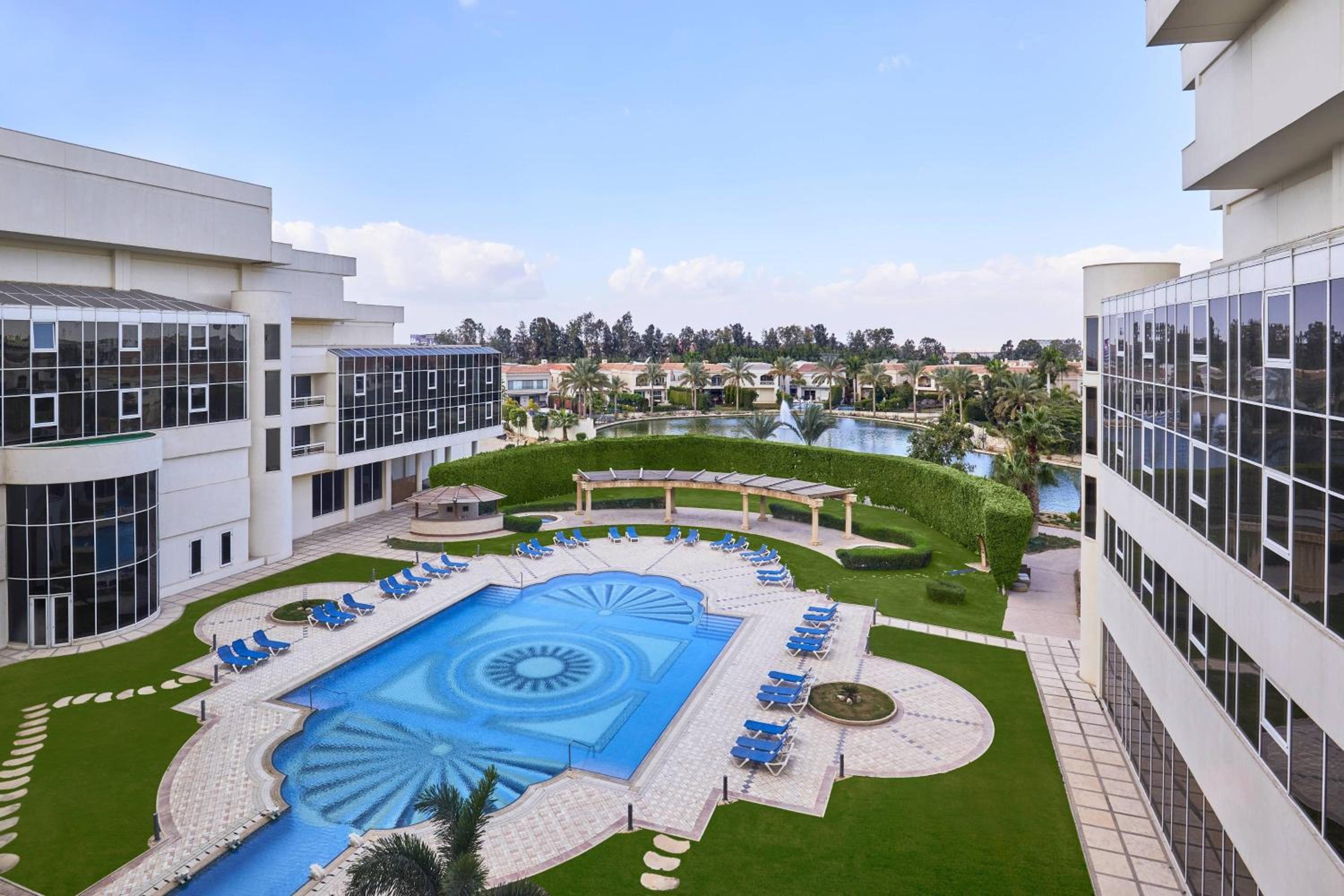 Deluxe Double Guest Room, Pool / Golf view, 2 beds