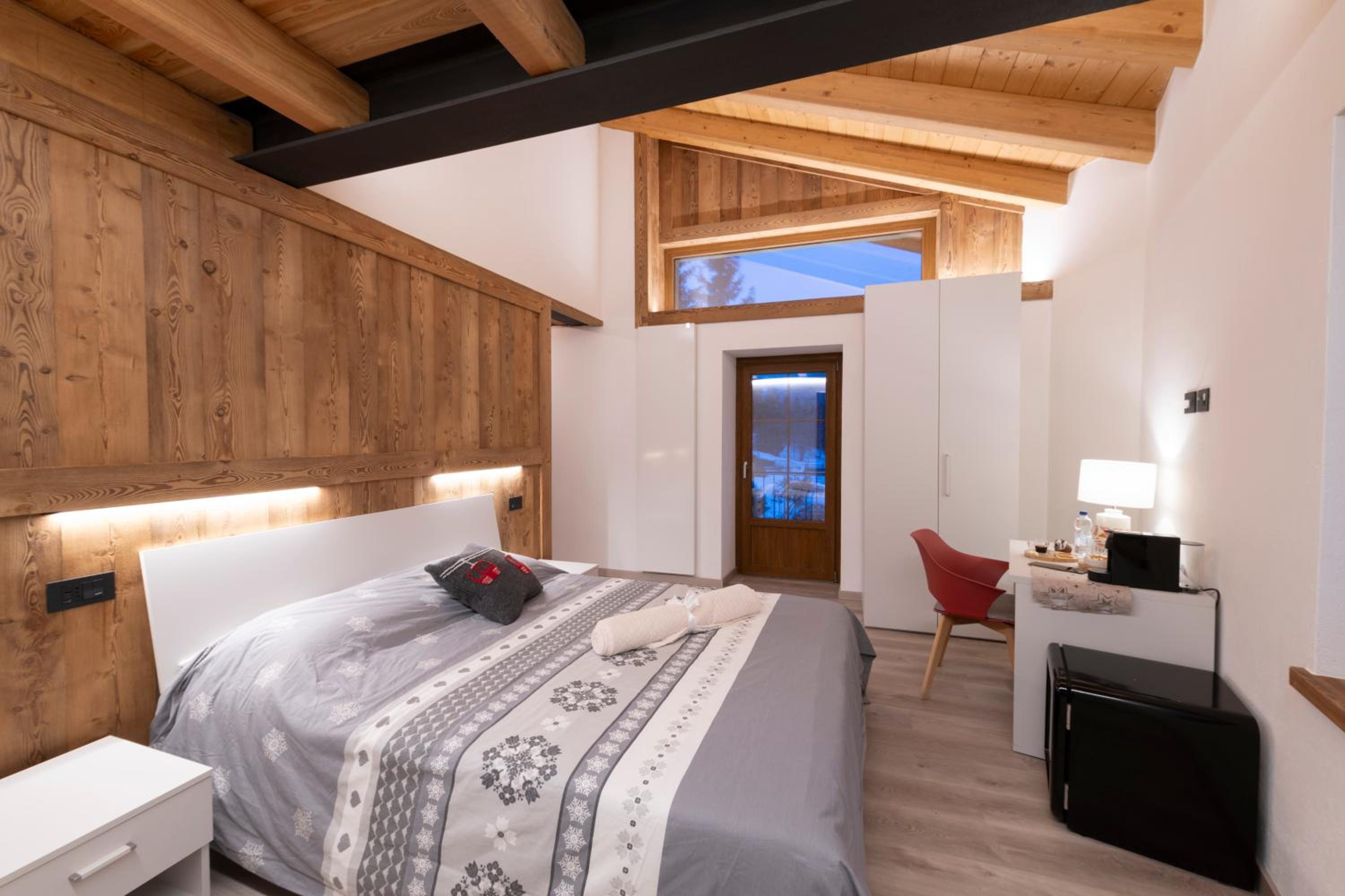 Double Room with Mountain View photo 1