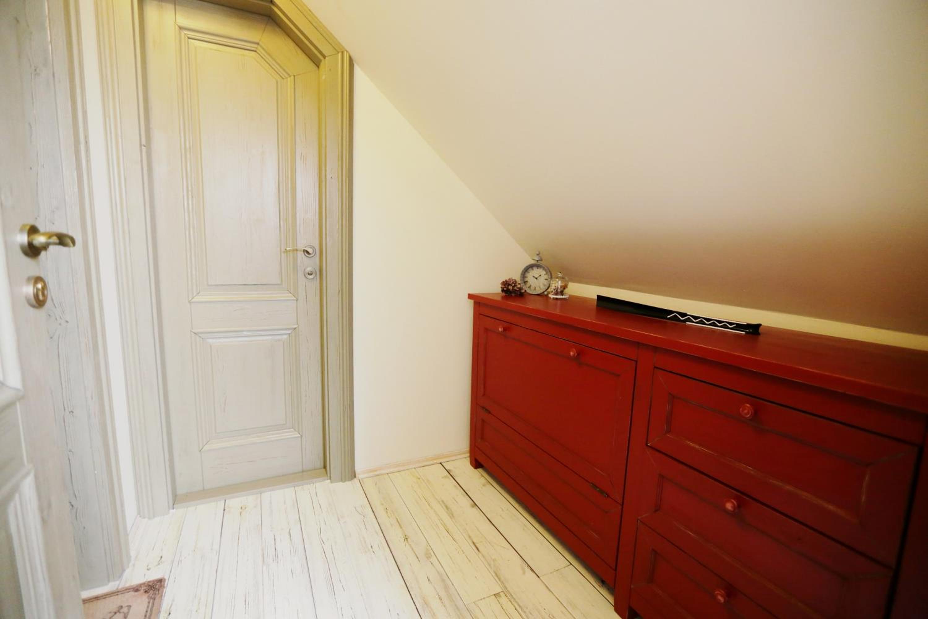 Apartment - Photo 4