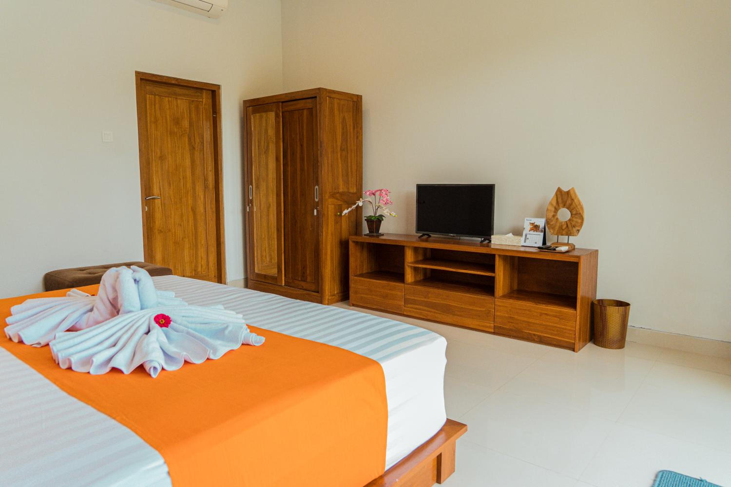 Two-Bedroom Villa - Photo 20