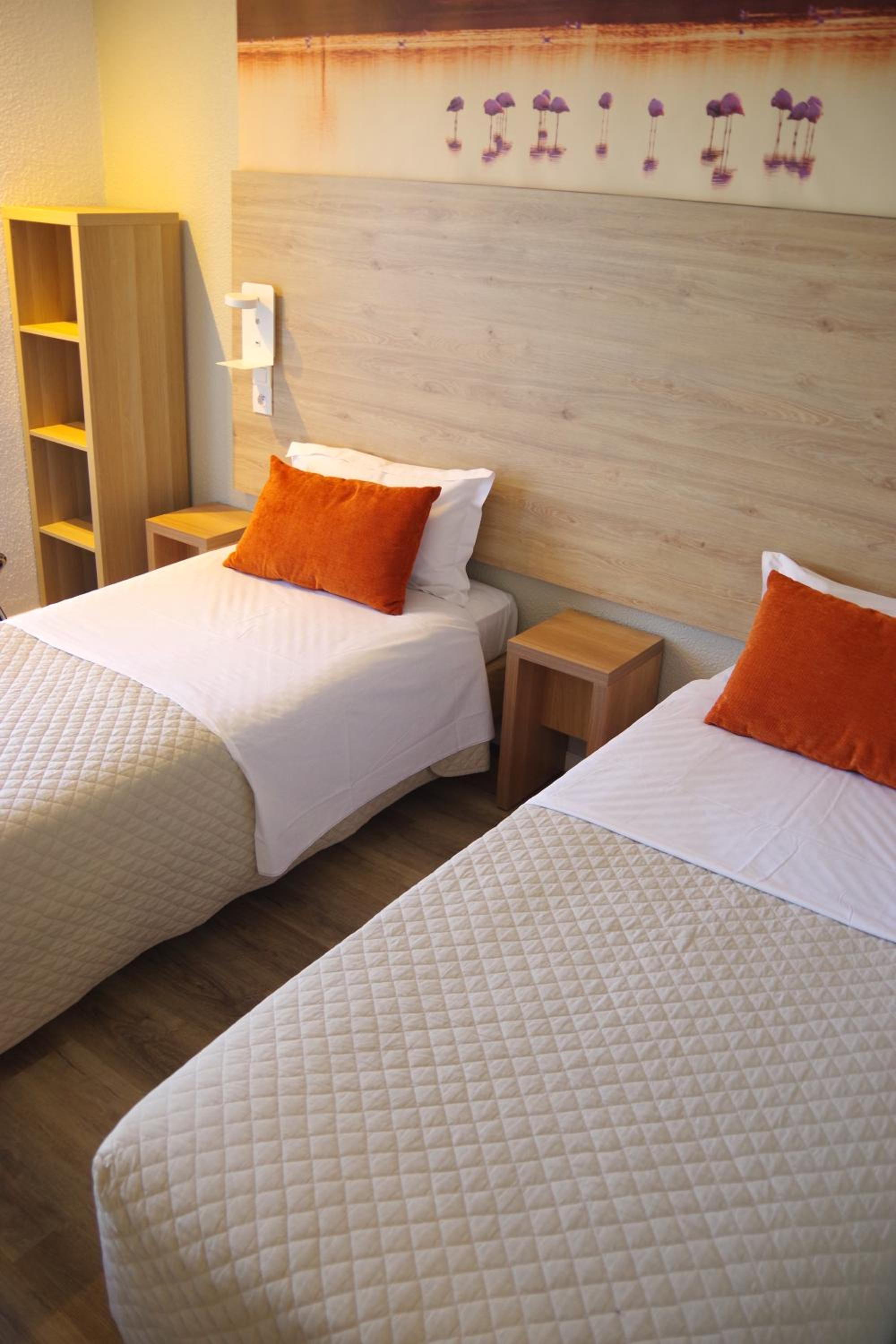 Comfort Double or Twin Room with Terrace - Photo 9