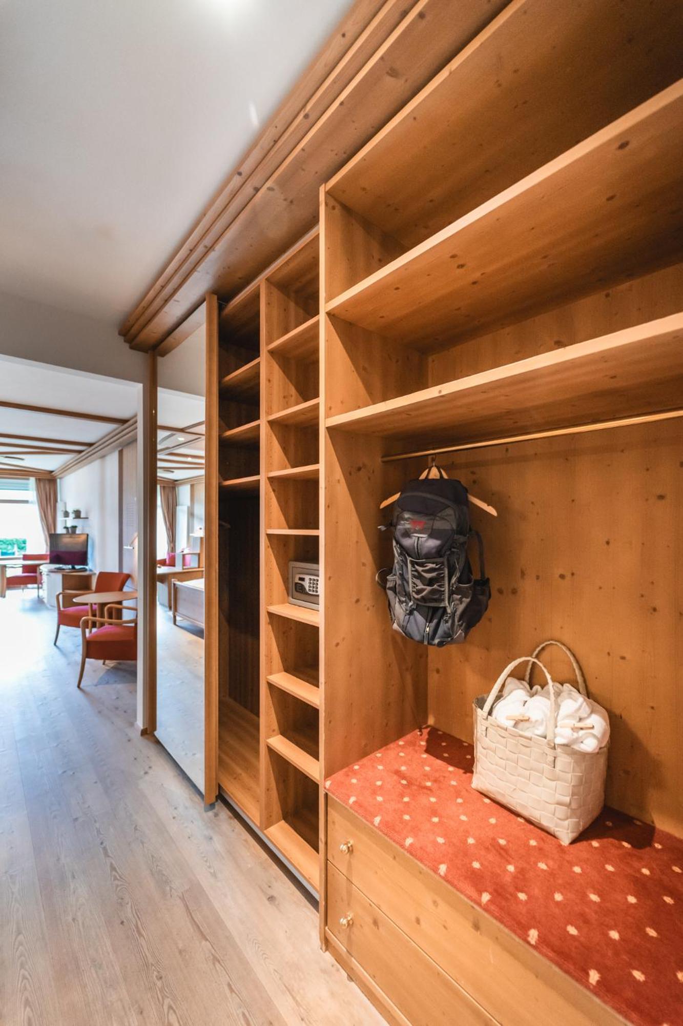 Suite with Mountain View - Photo 1