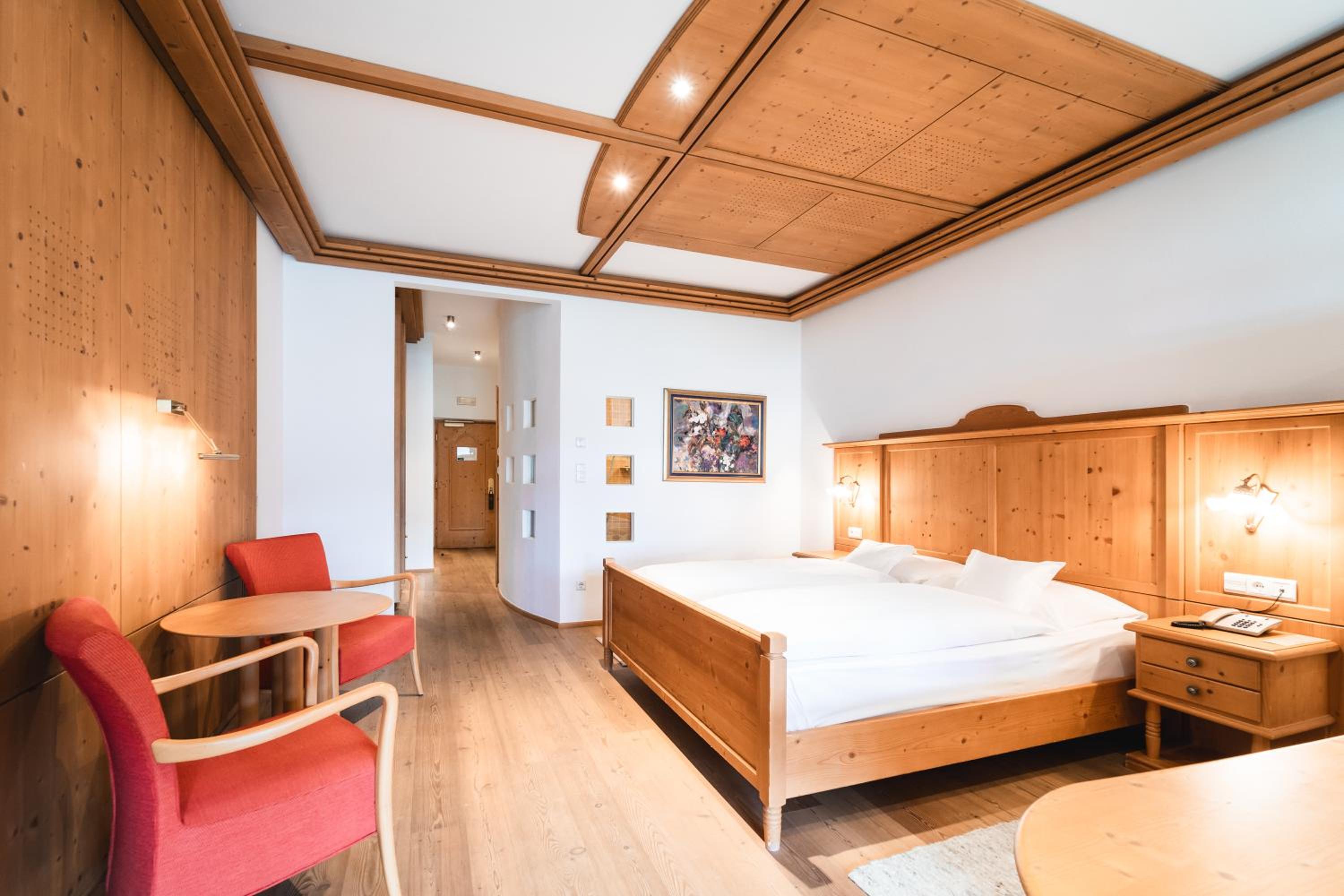 Suite with Mountain View - Photo 6