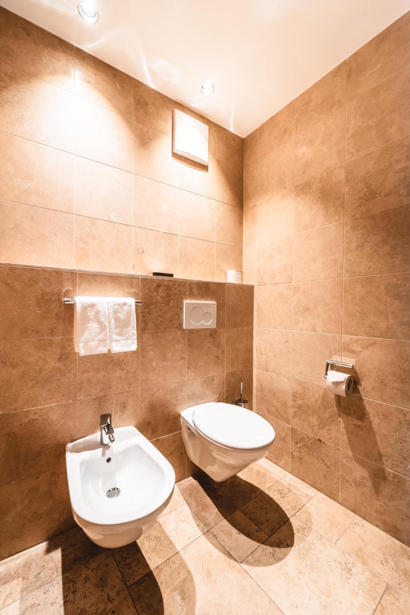 Suite - Photo 4