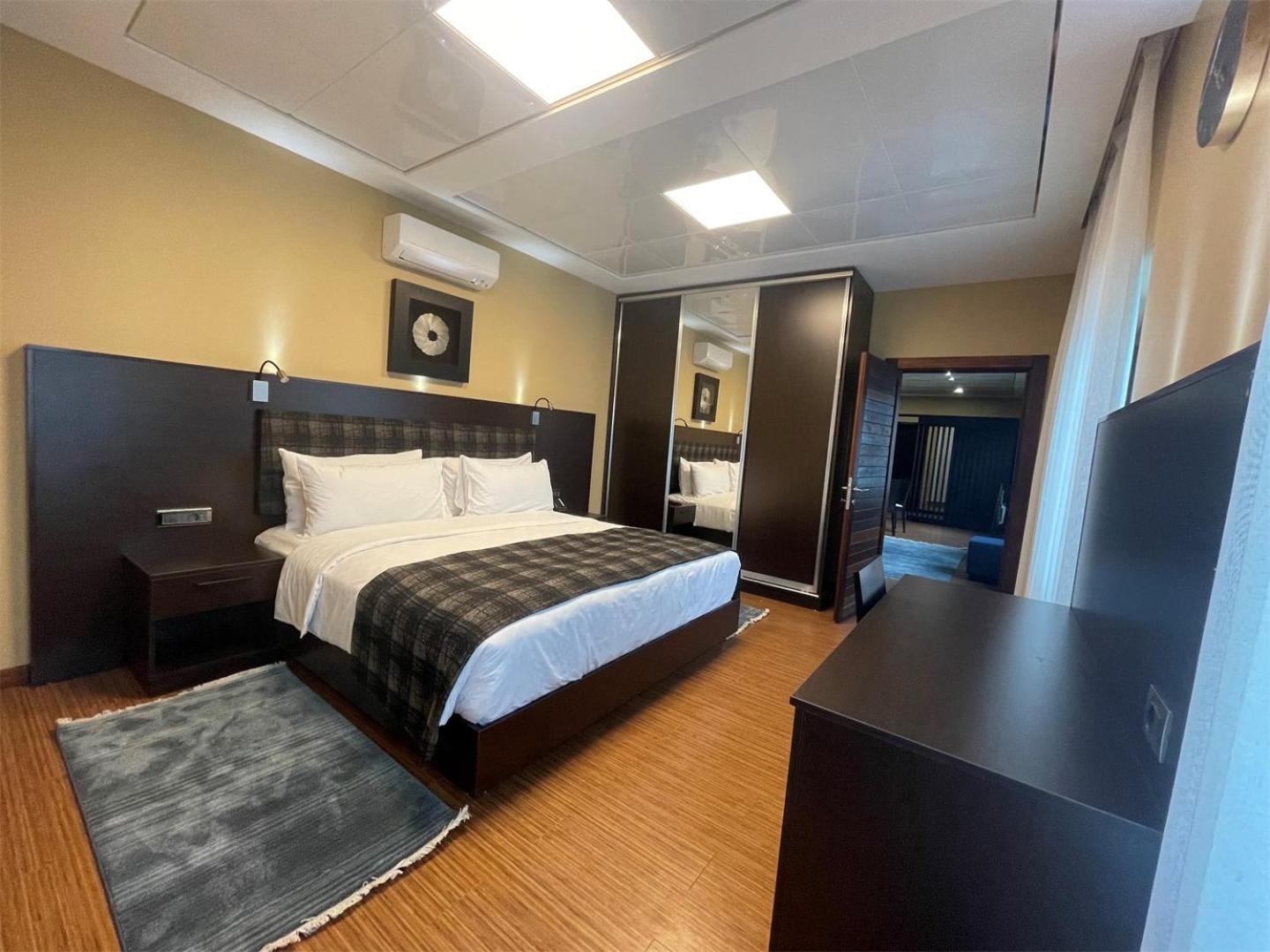King Suite with Sea View