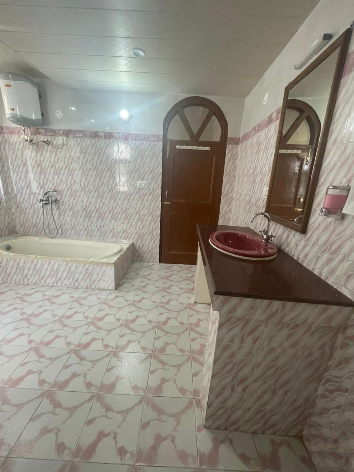 Deluxe Double Room with Bath photo 3