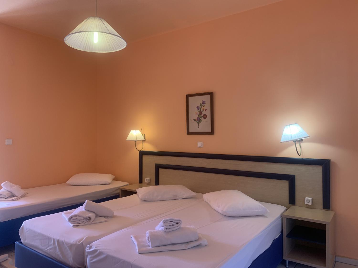 Triple Room photo 2