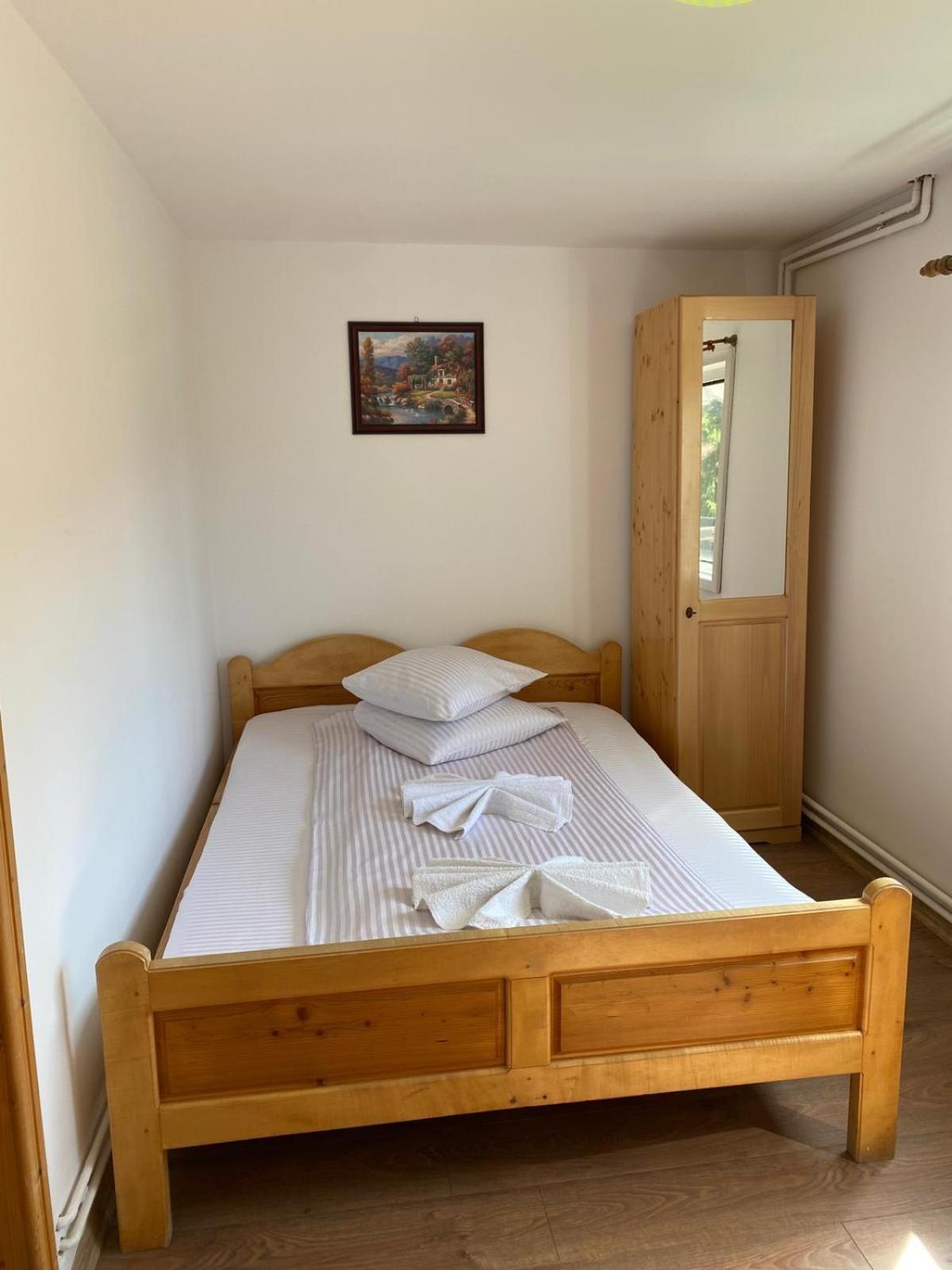 Double Room with Private Bathroom photo 1