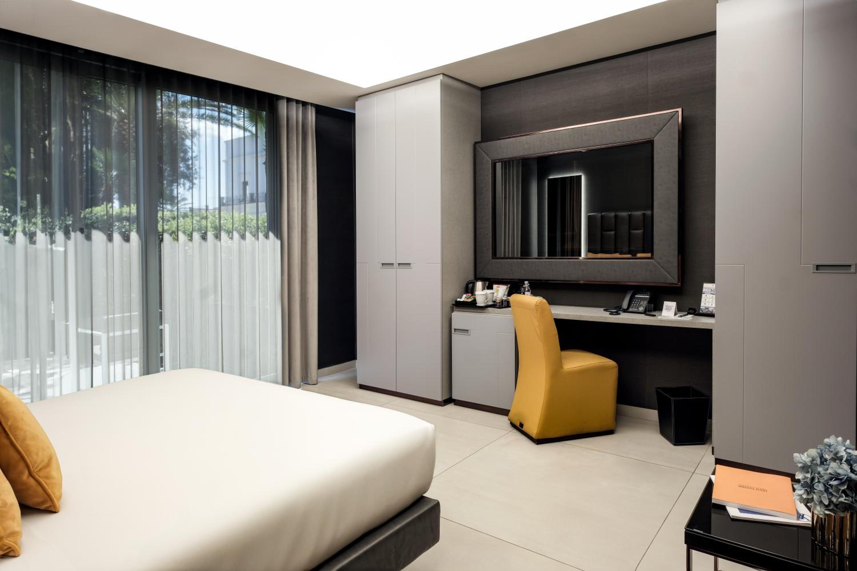 Standard Double Room - Photo 3