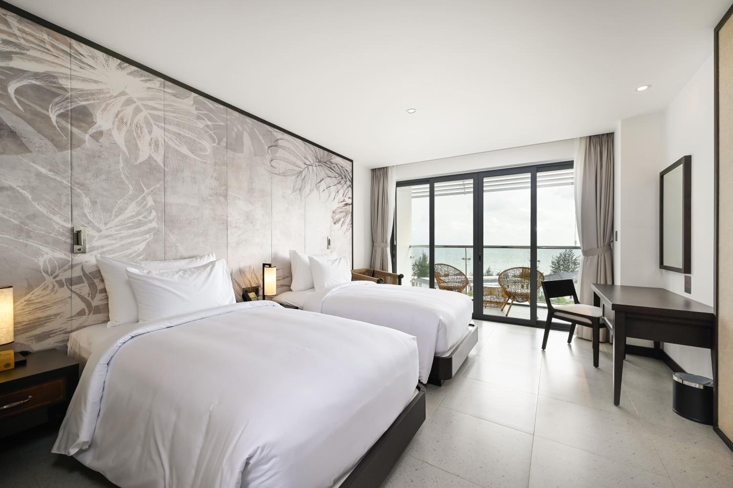 Deluxe Twin Room - Photo 2