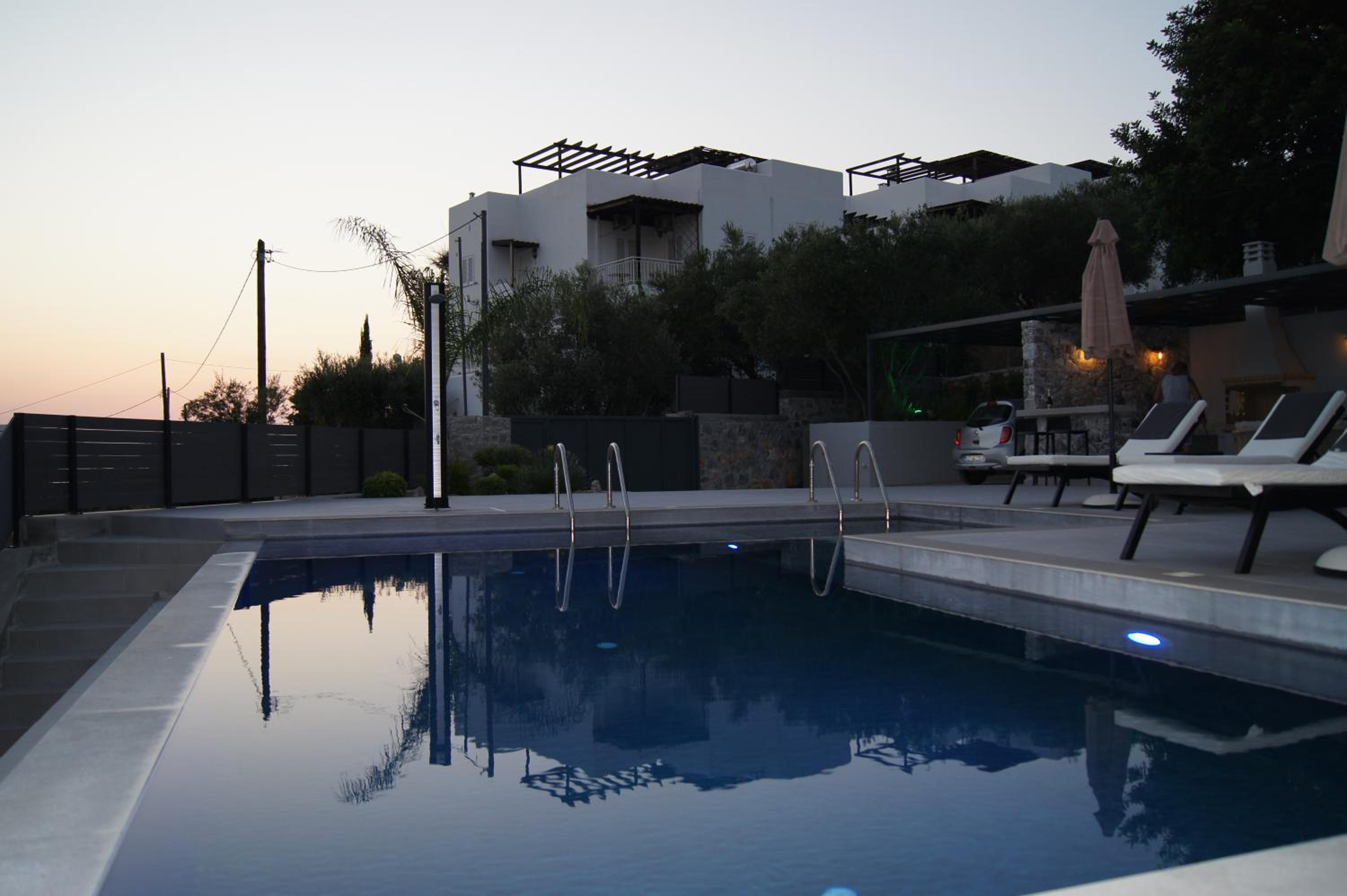 Villa photo 2