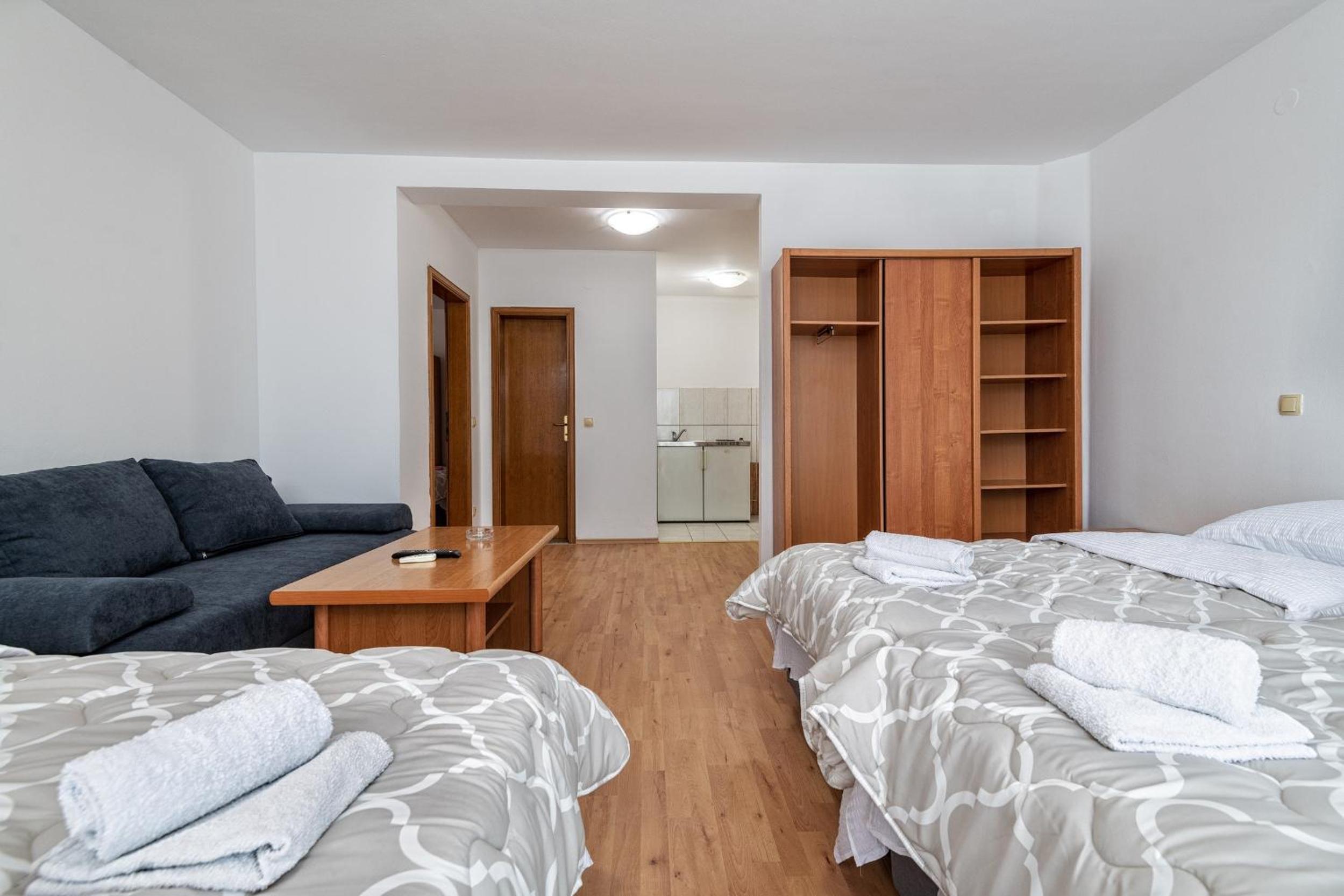 One Bedroom Apartment With Balcony And Sea View photo 2