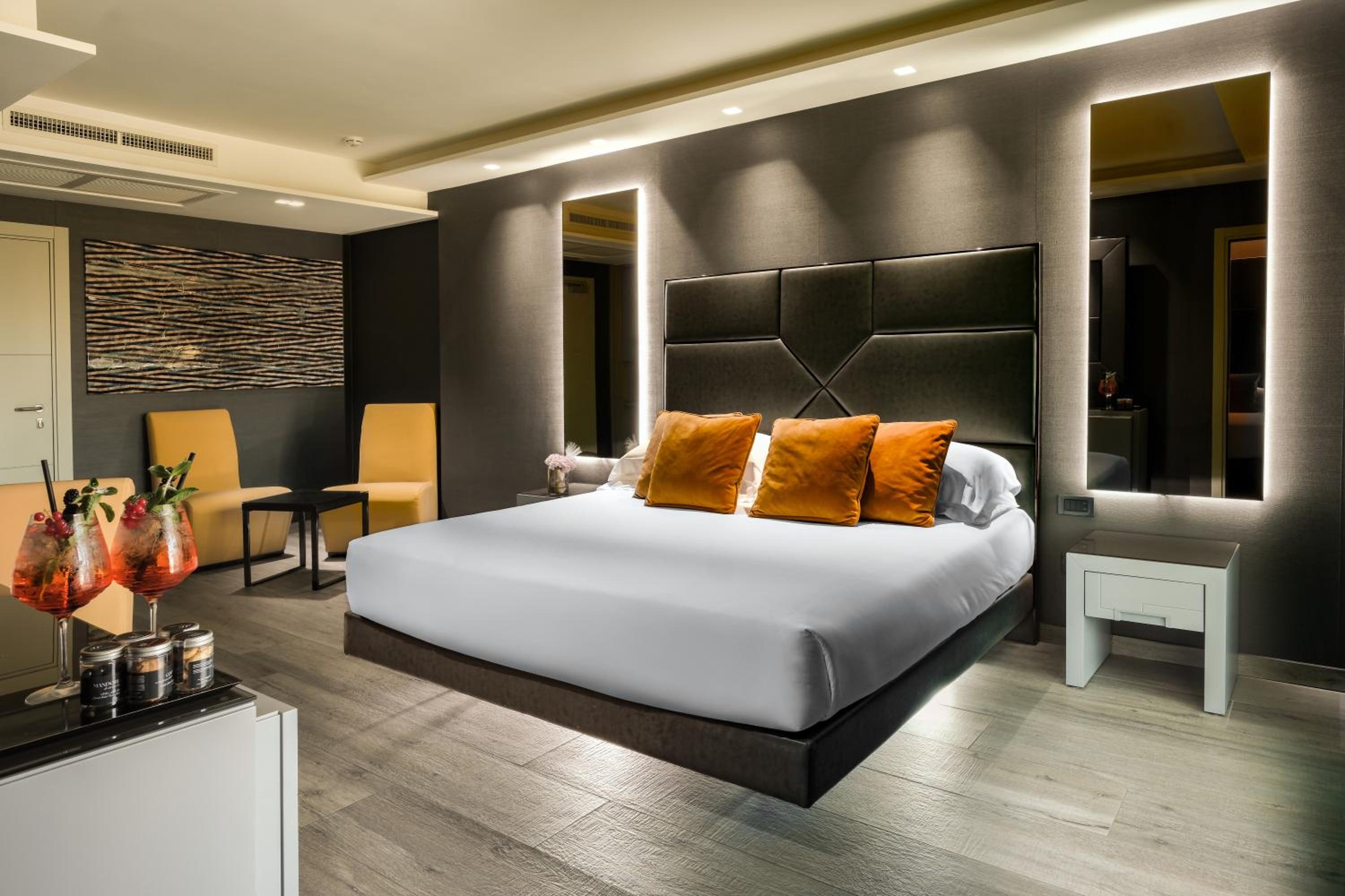 Luxury Quadruple Room - Photo 6