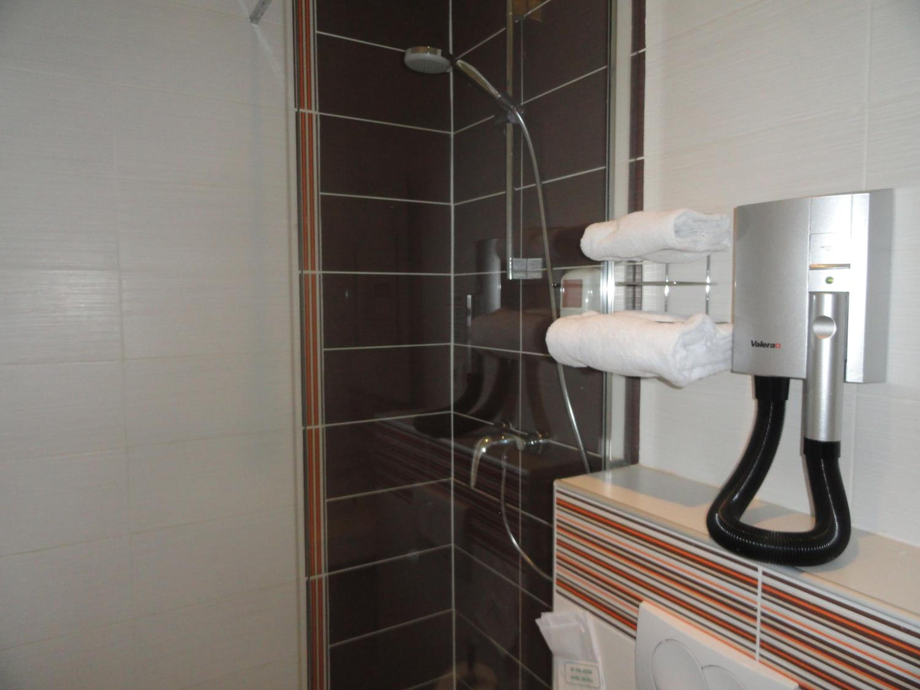 Superior Twin Room - Photo 5