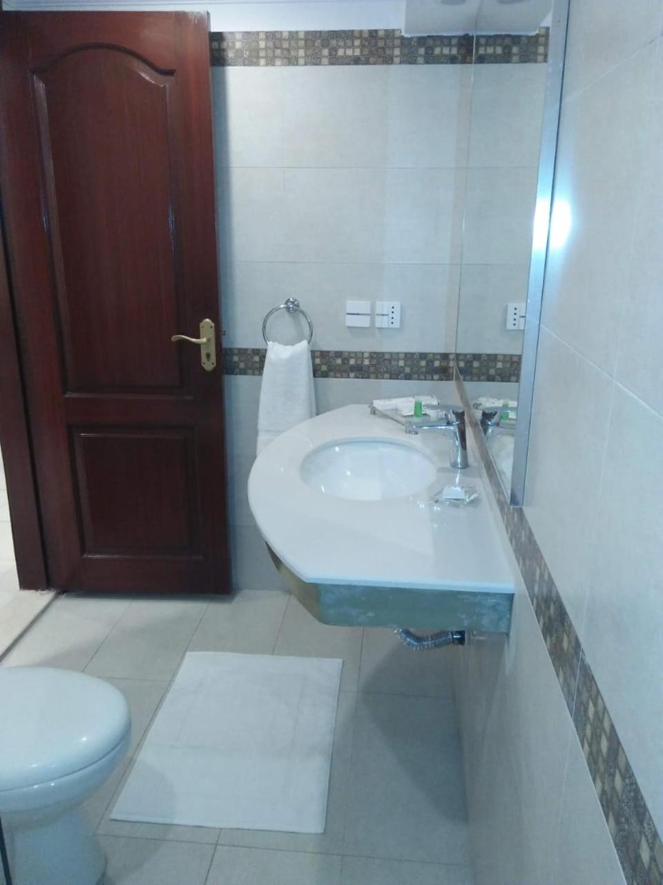 Deluxe Single Room photo 3