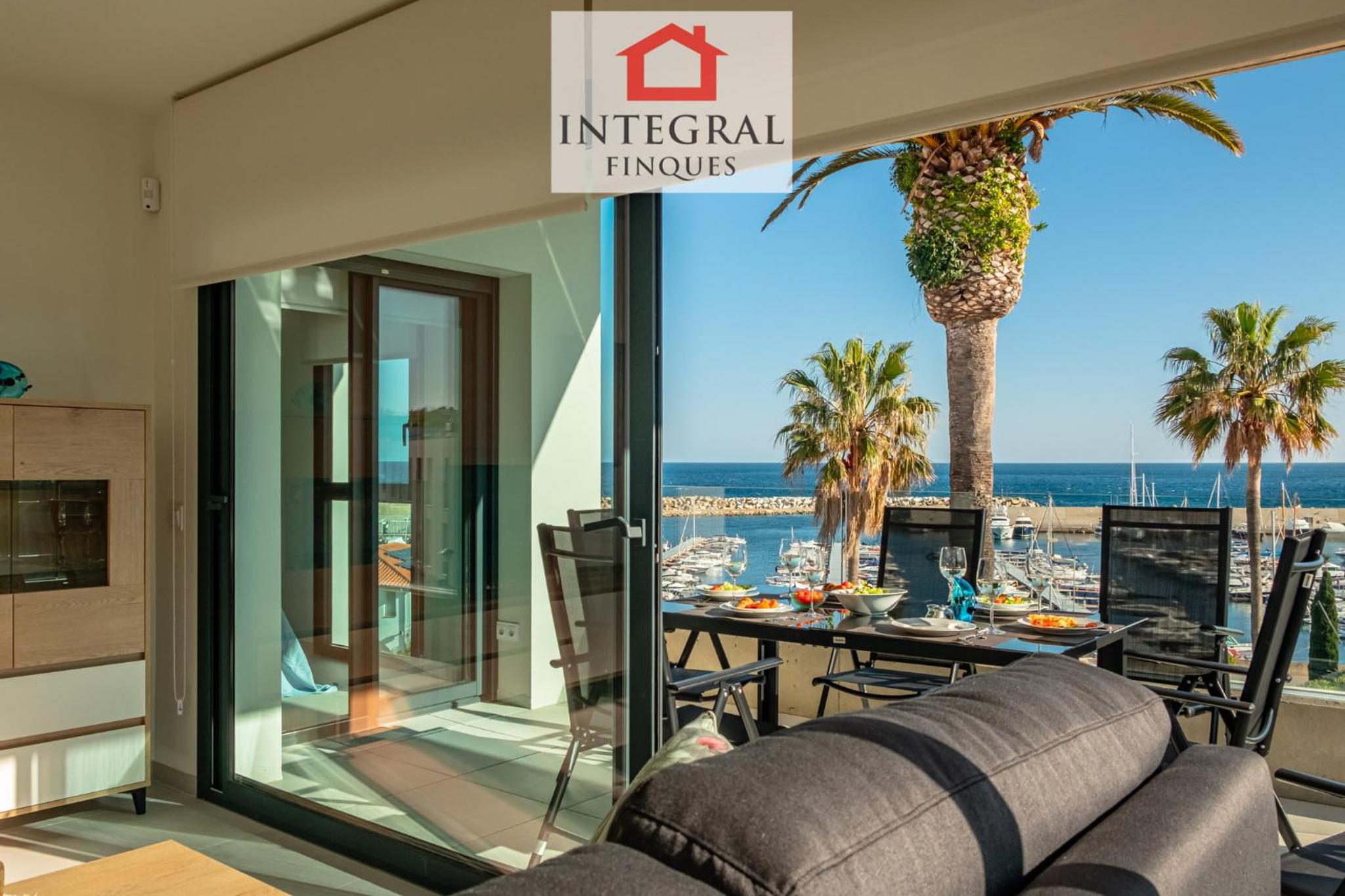 Apartment with Sea View photo 2