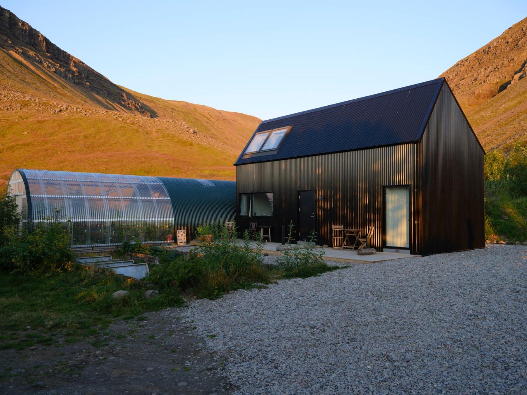 Studio with Garden View - Photo 24