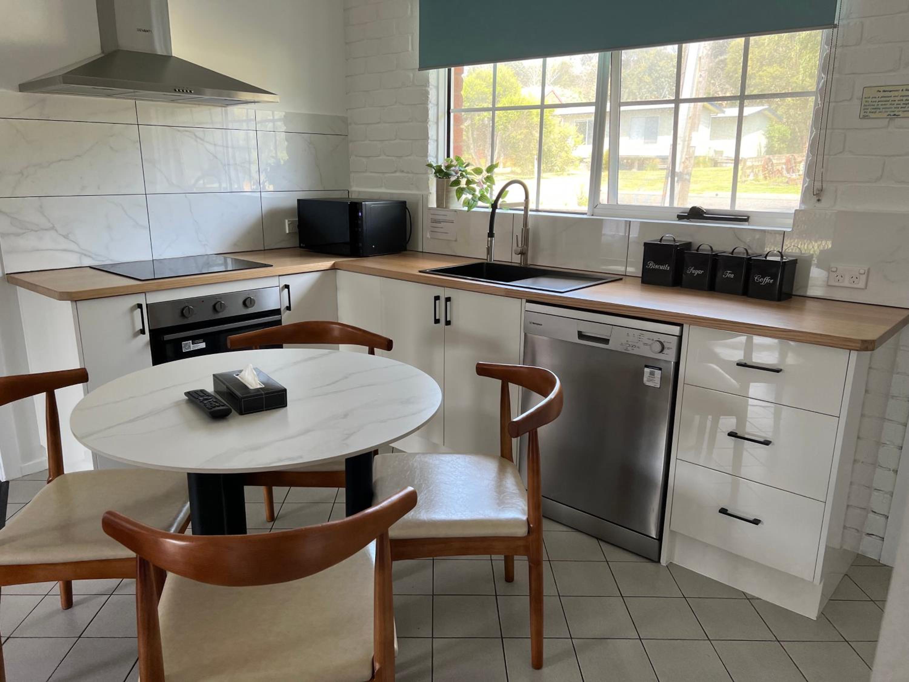 Two-Bedroom Apartment - Photo 13