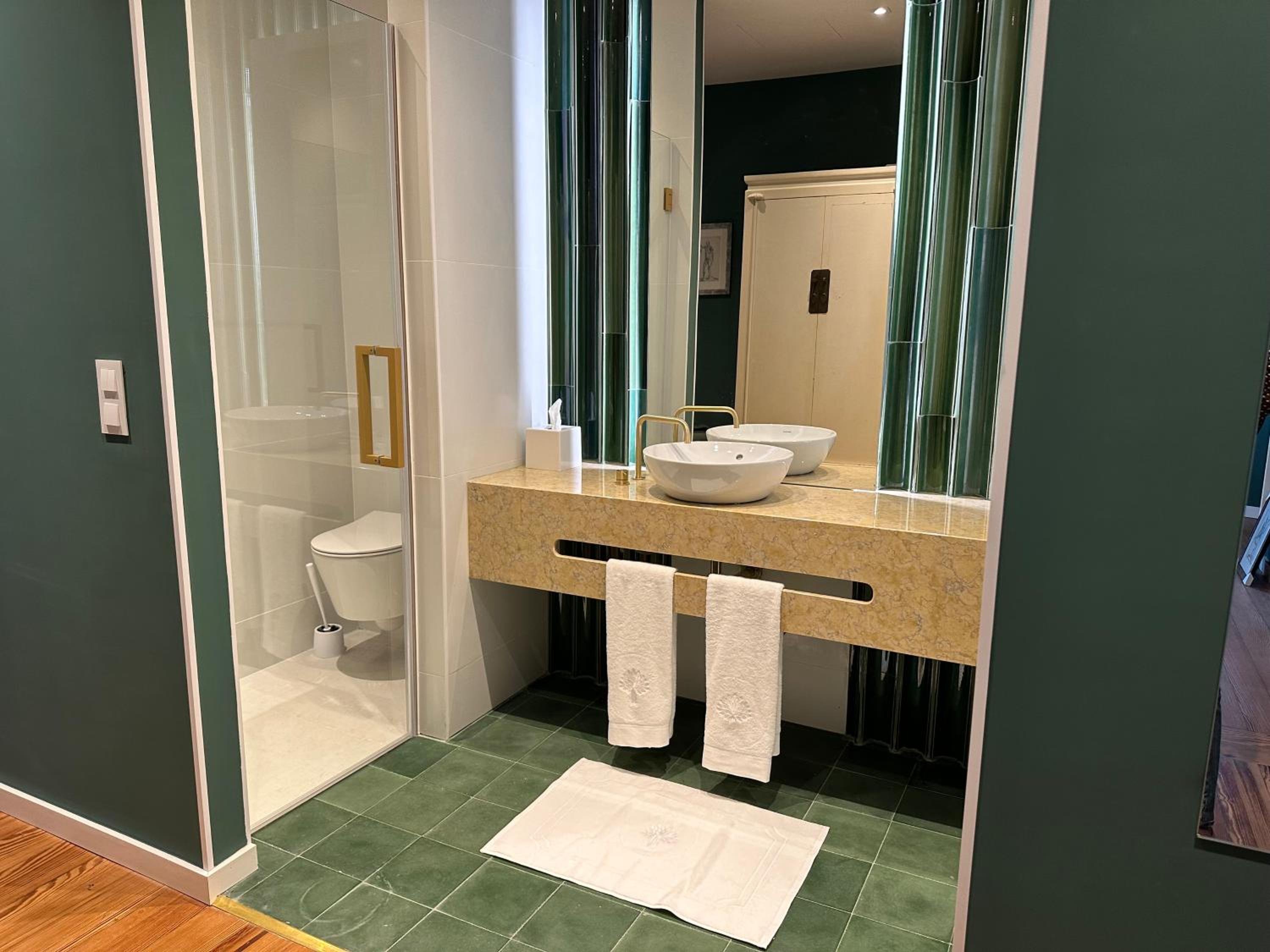 Junior Suite - Photo 7