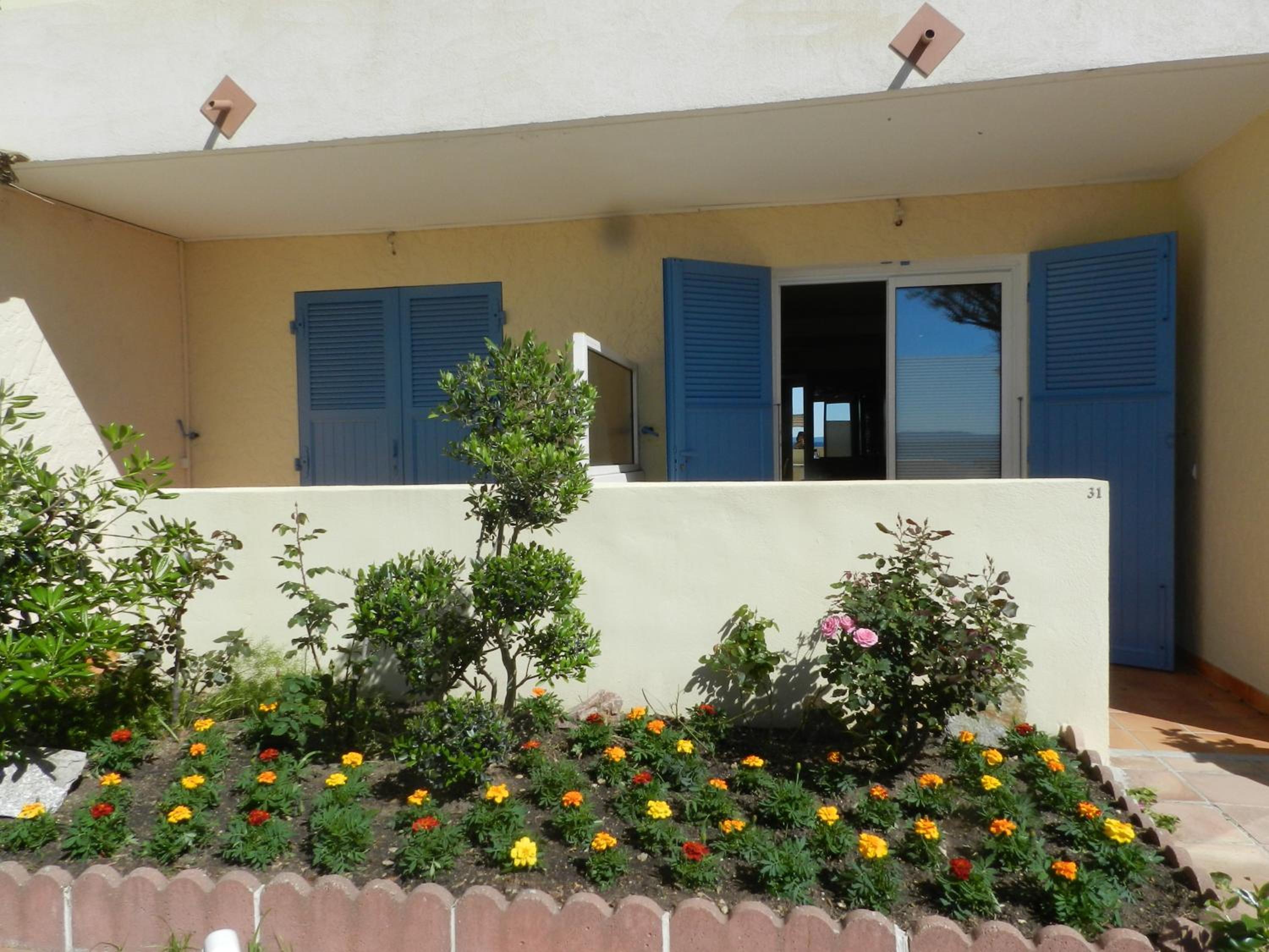 Double Room - Ground Floor with Sea View photo 3