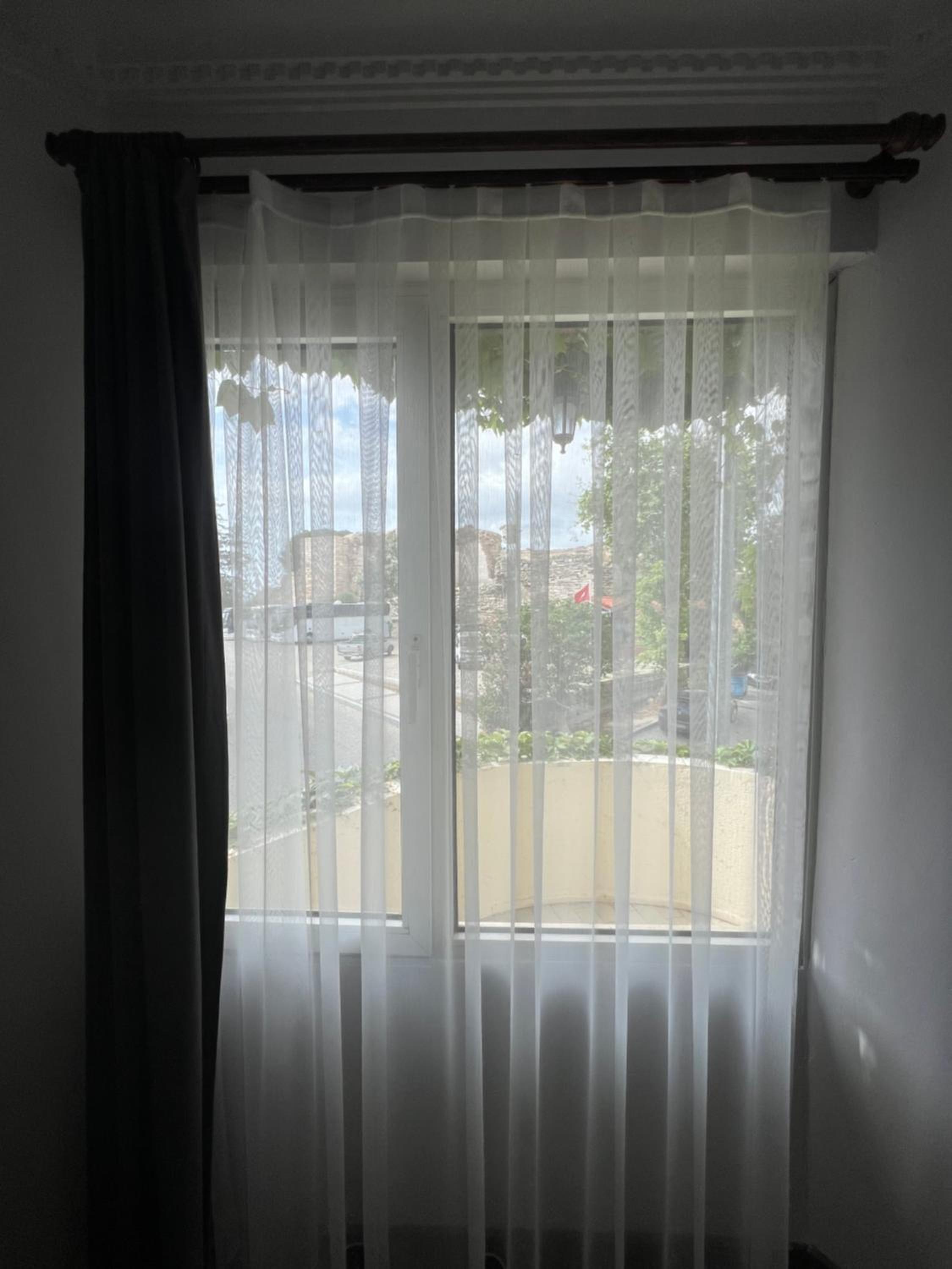 Family Room with Balcony photo 3
