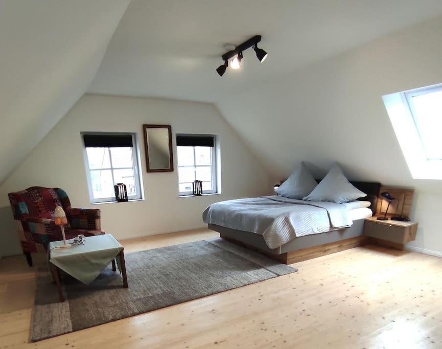 One-Bedroom House photo 1