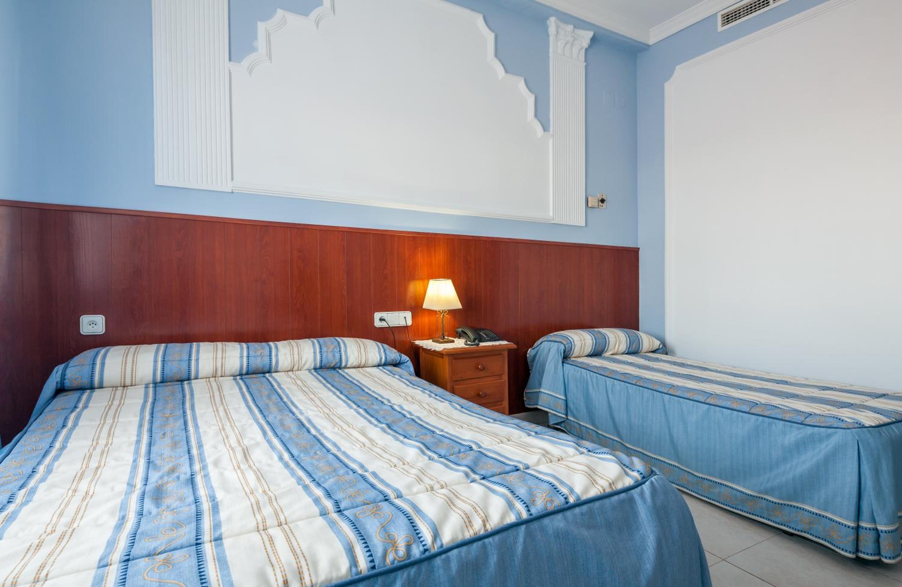 Habitación Doble con Baño