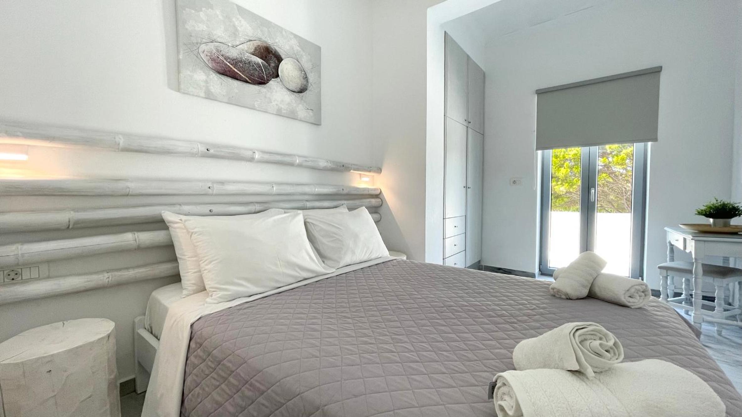 Deluxe Suite with Sea View photo 1