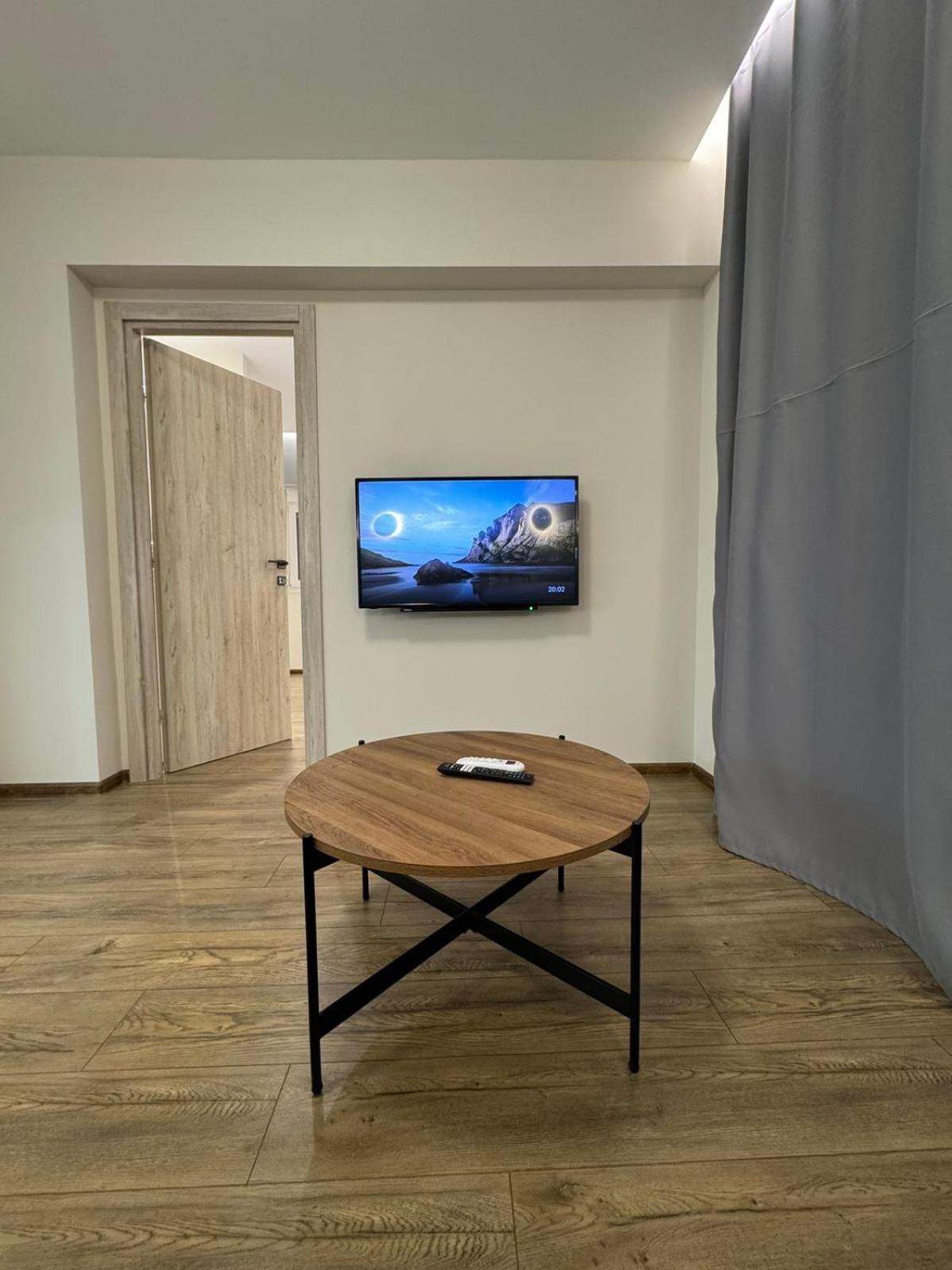 Deluxe One-Bedroom Apartment With City View