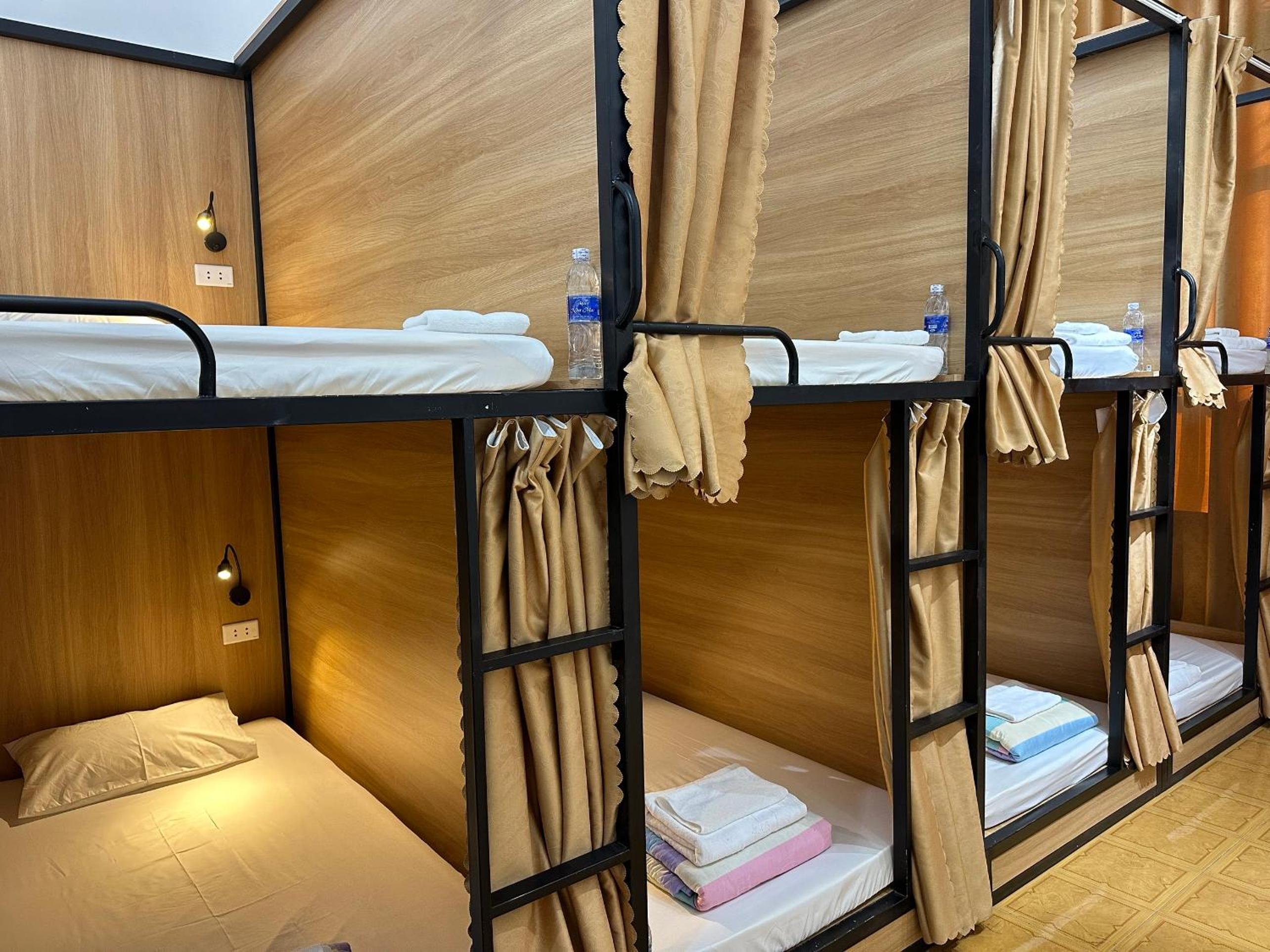 Mixed Dormitory Room