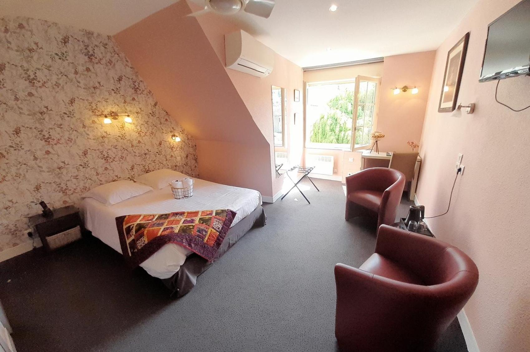 Double Room - Photo 4