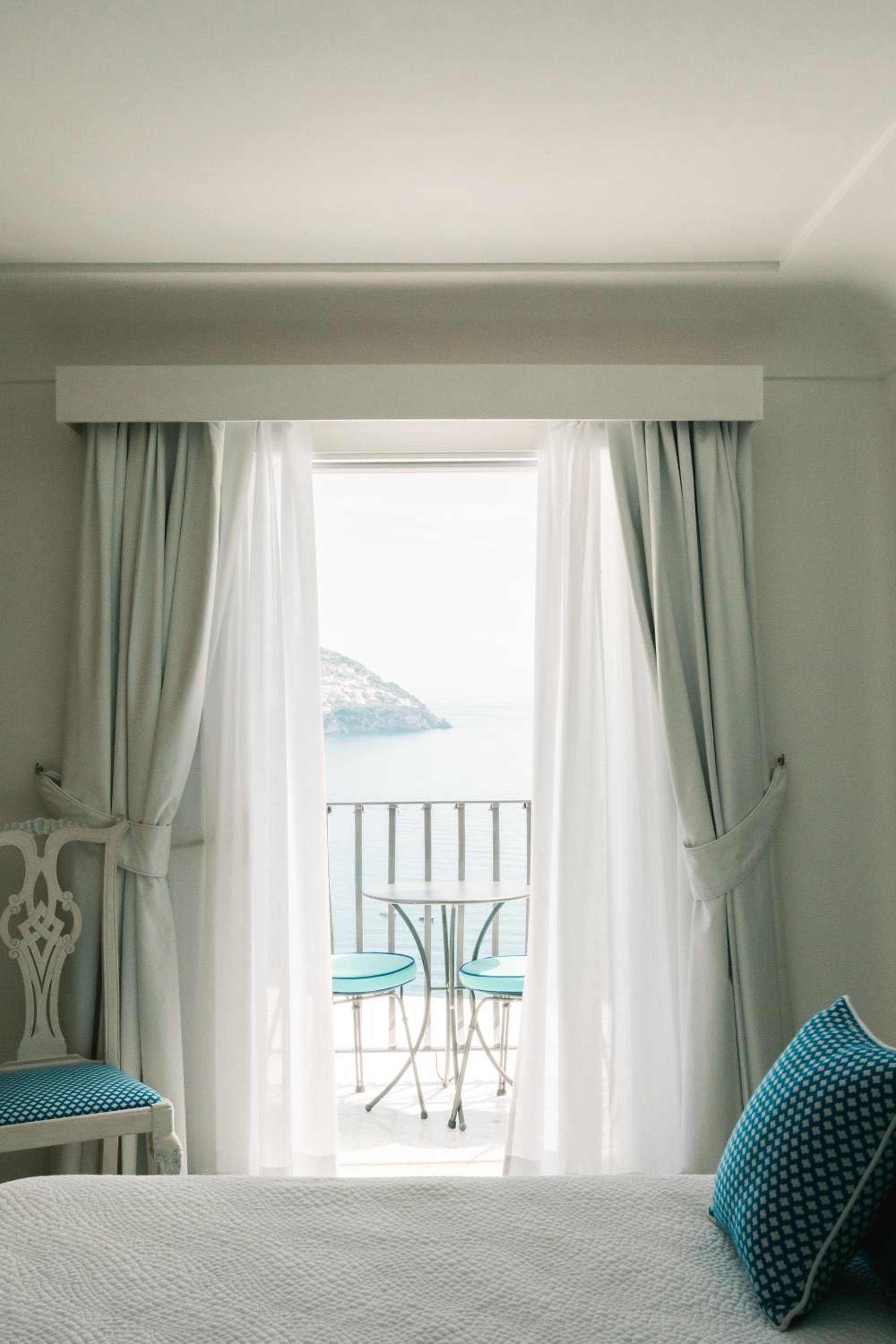 Superior Triple Room with Balcony and Sea View - Photo 4