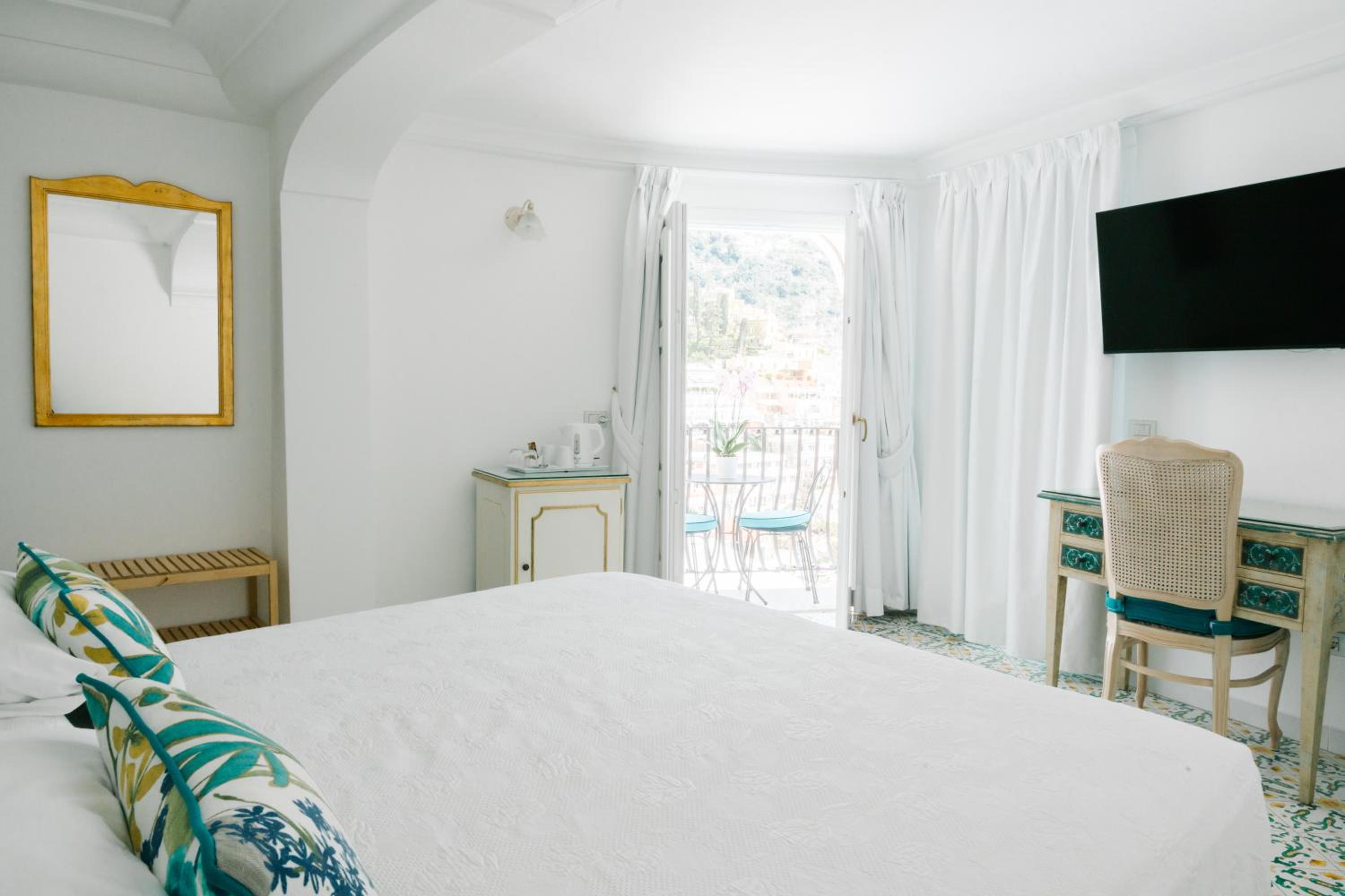 Superior Double Room with Balcony and Sea View - Photo 4
