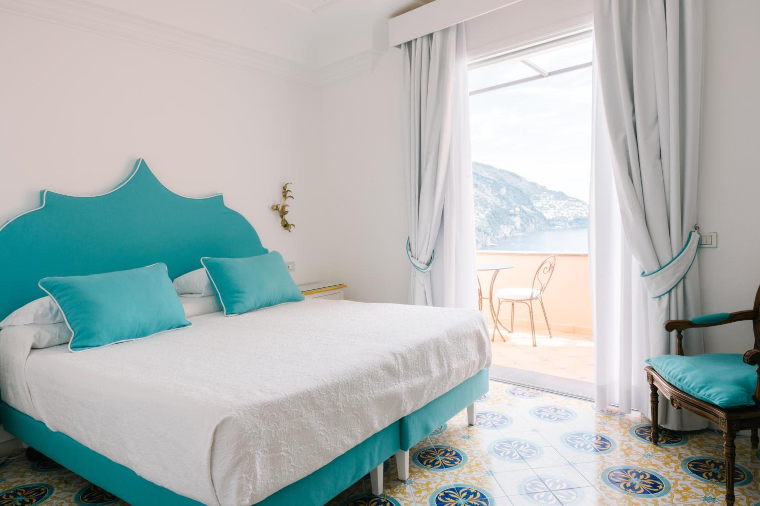 Deluxe Double Room with Terrace and Sea View - Photo 10