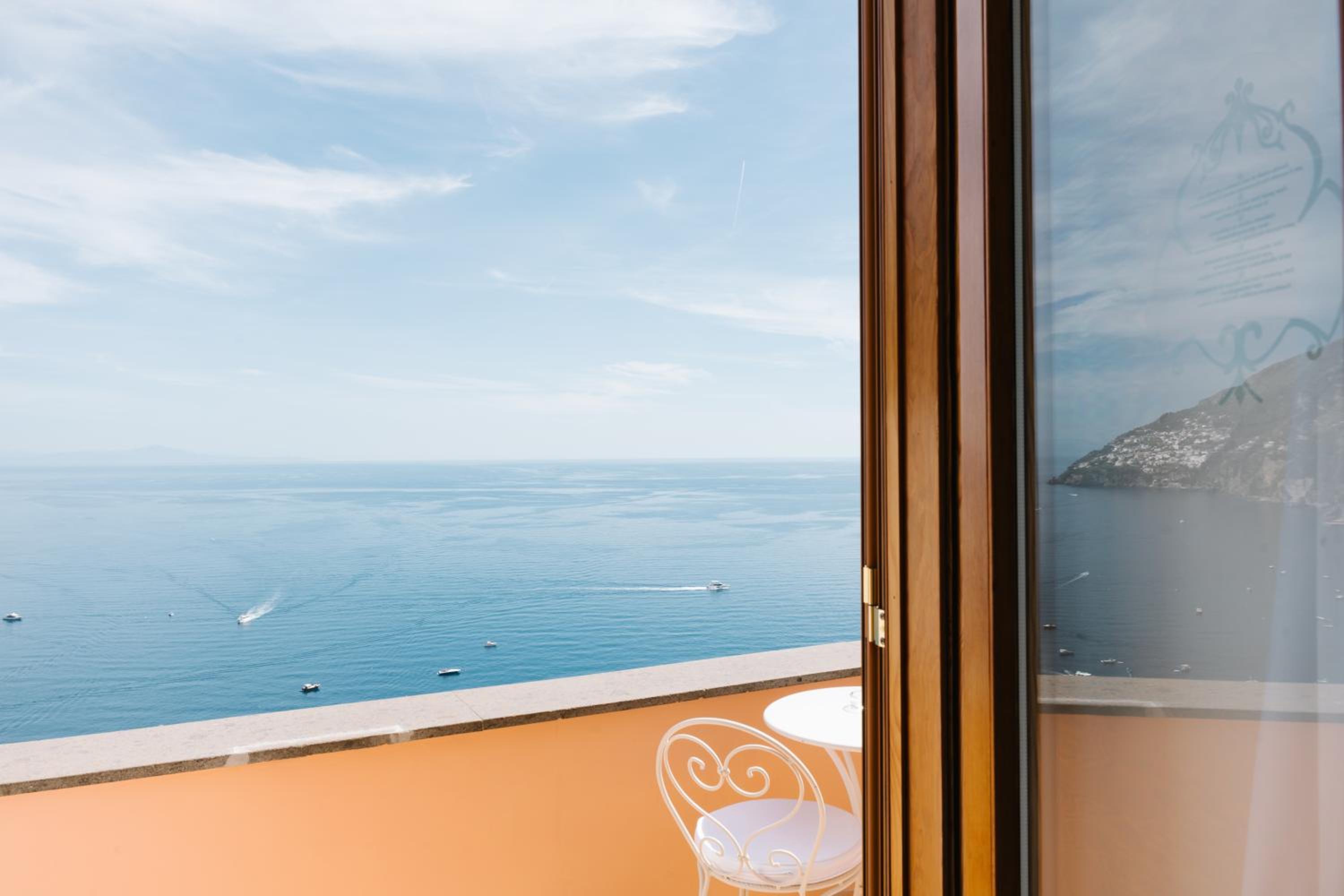 Deluxe Double Room with Terrace and Sea View - Photo 25