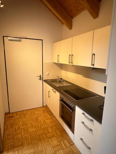 Deluxe Double Room with Balcony photo 3