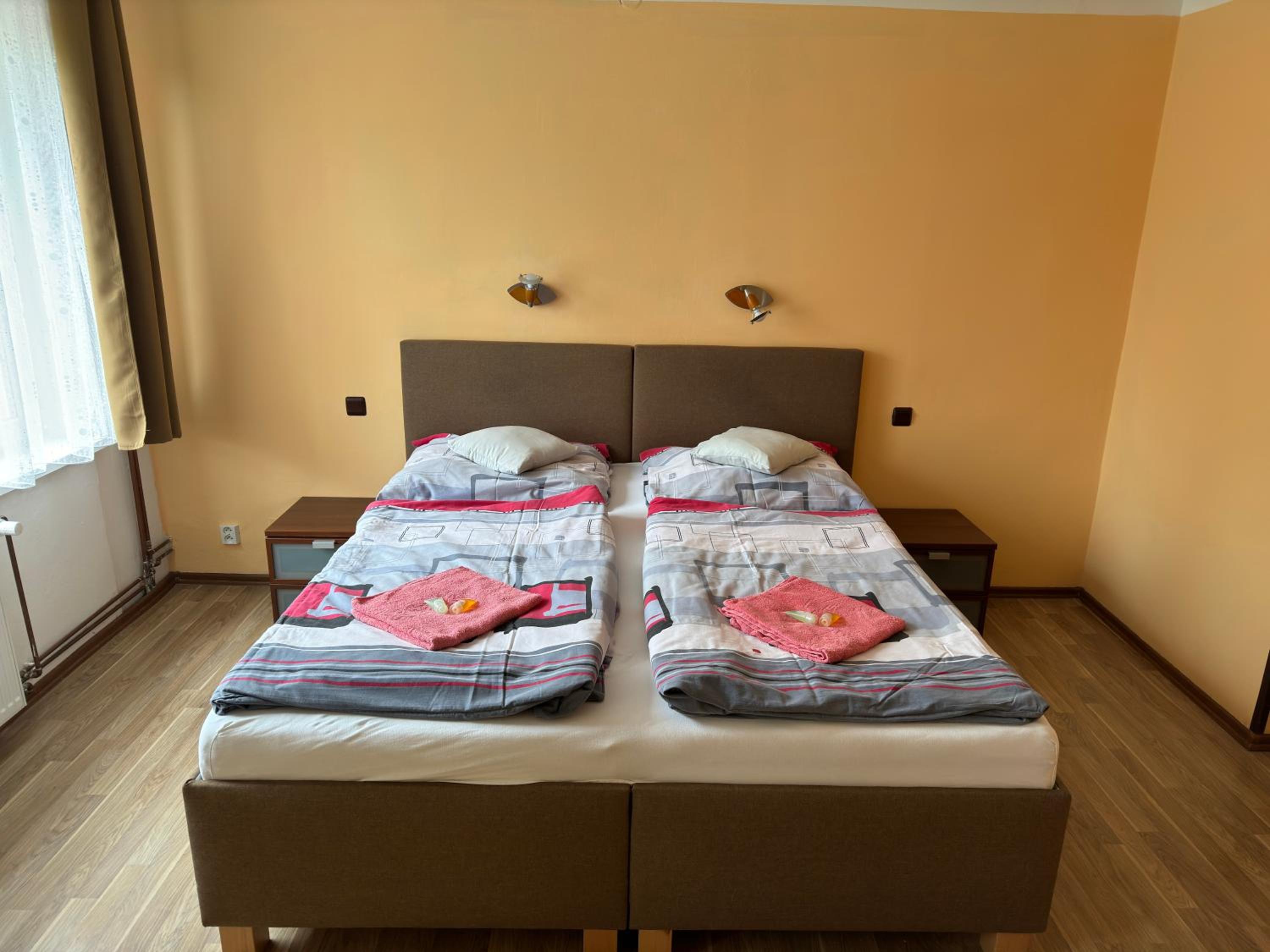 Double or Twin Room with Balcony photo 3