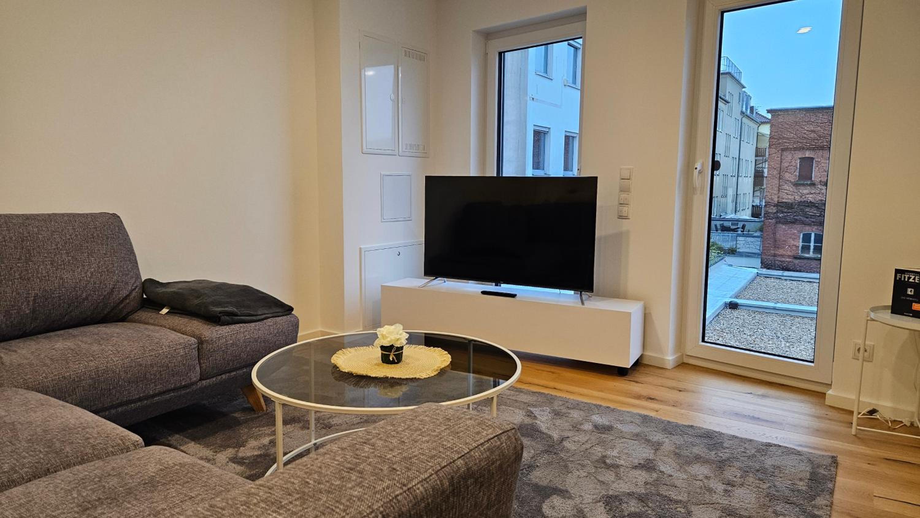 Apartment photo 1