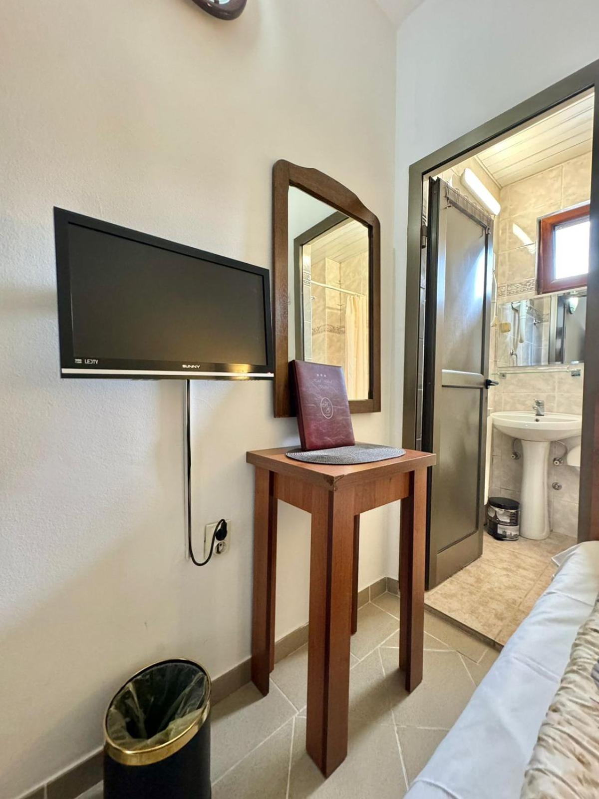 Budget Single Room