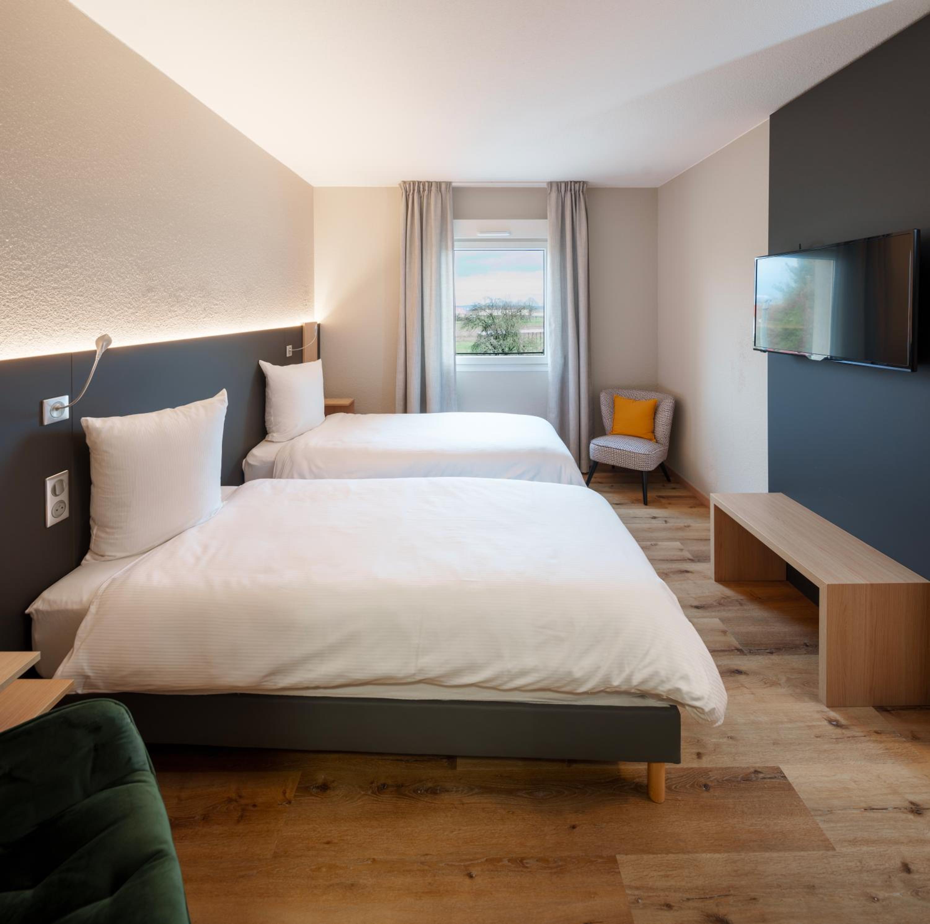 Twin Room - Photo 4