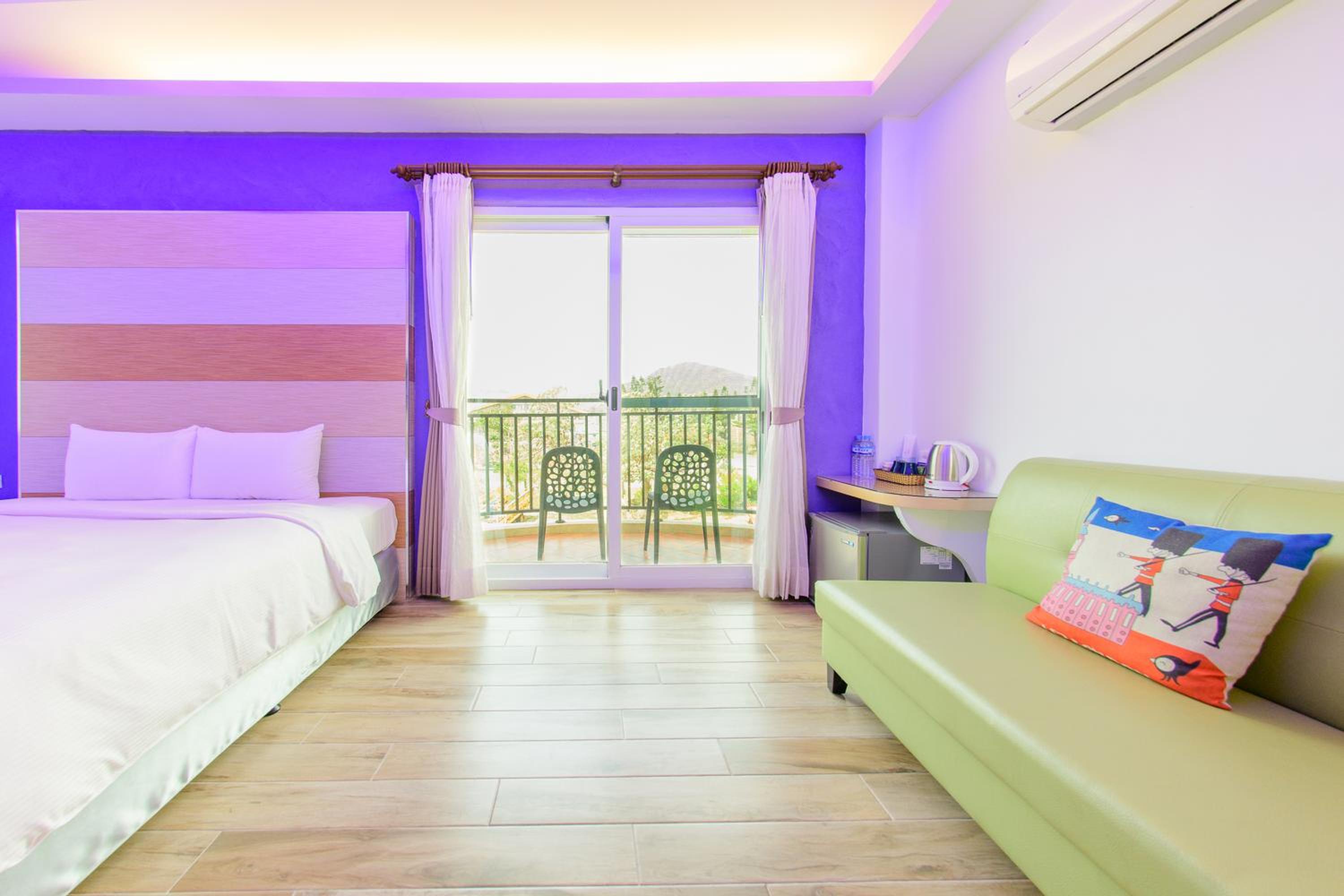 Deluxe Double Room with Bath photo 2