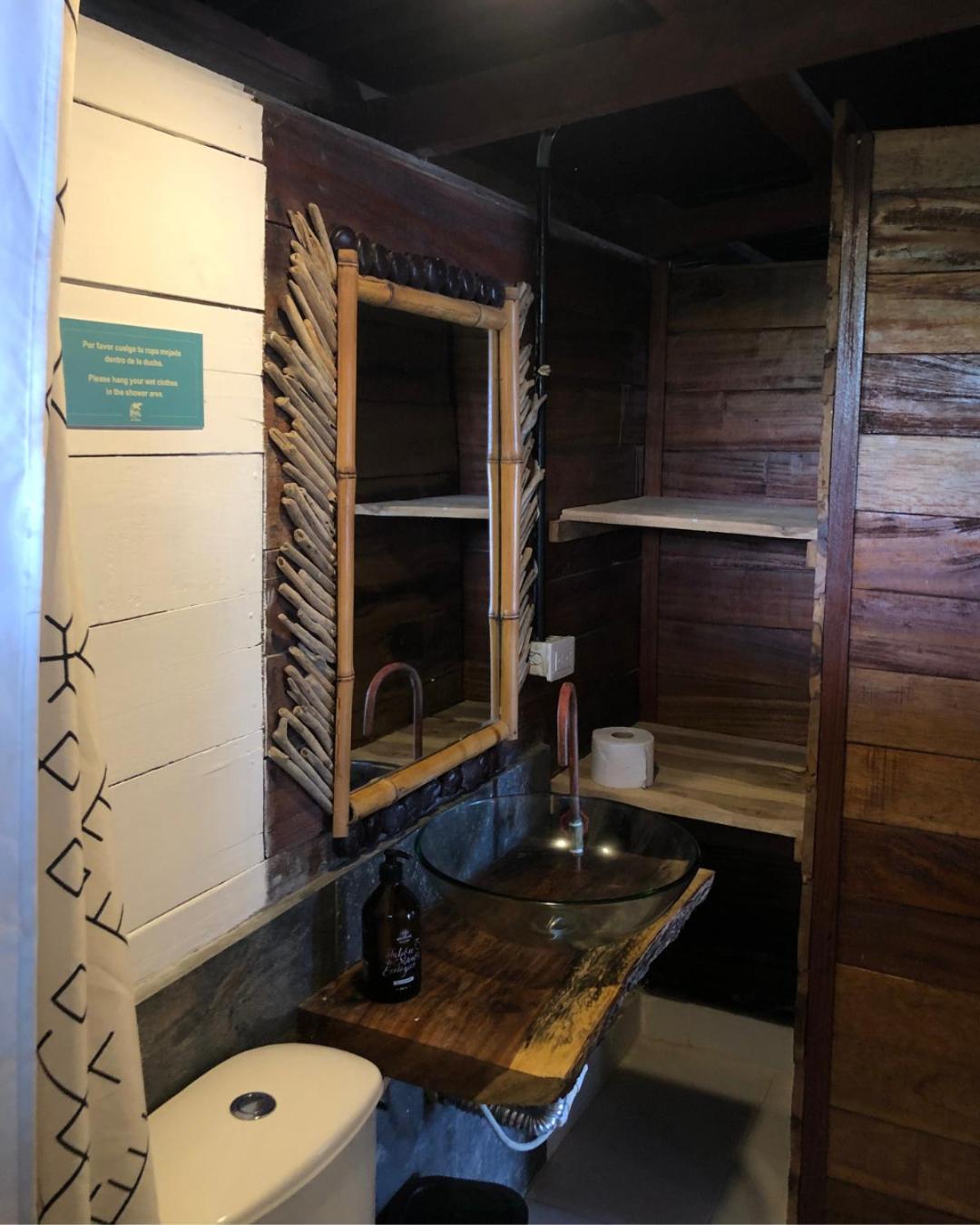 Quadruple Room with Private Bathroom photo 3