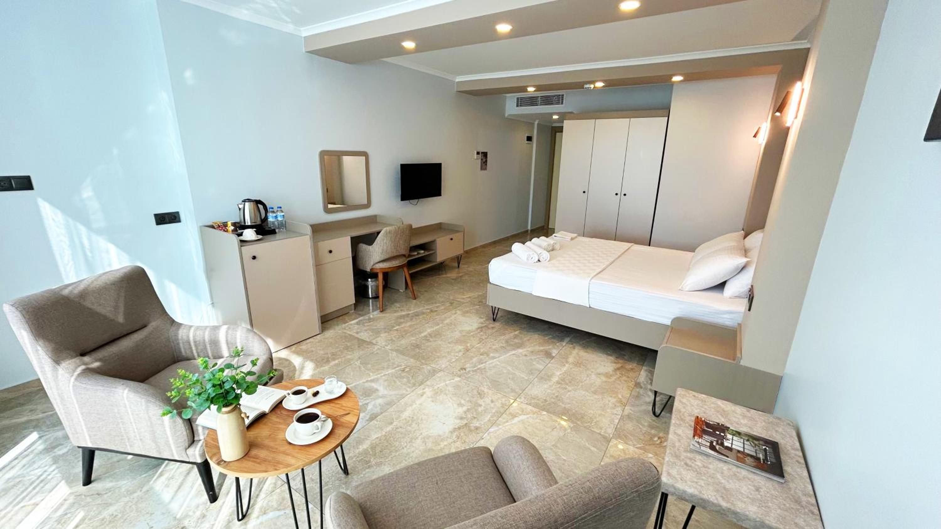 Standard Double Room - Photo 4