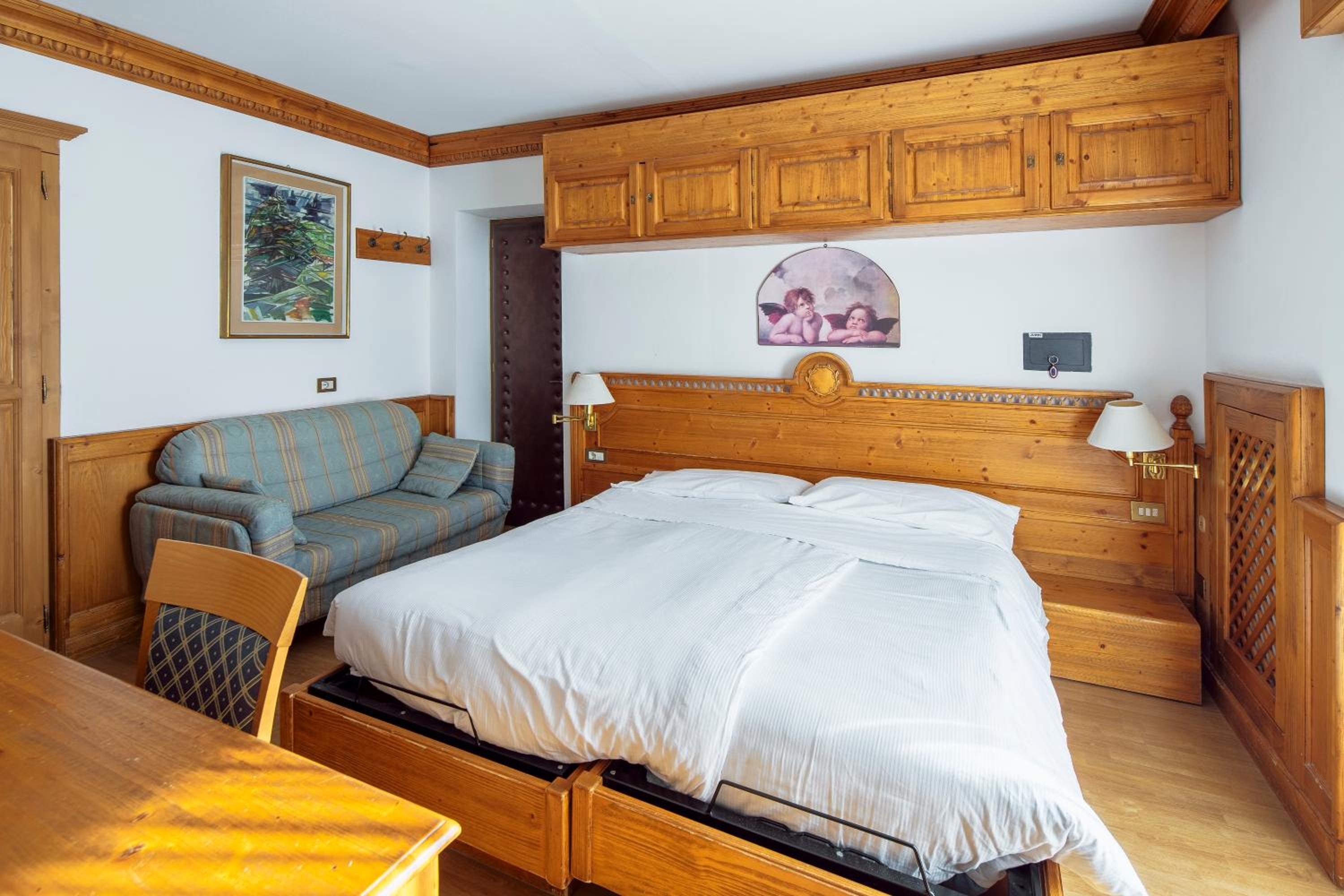 Standard Double or Twin Room with Balcony photo 1